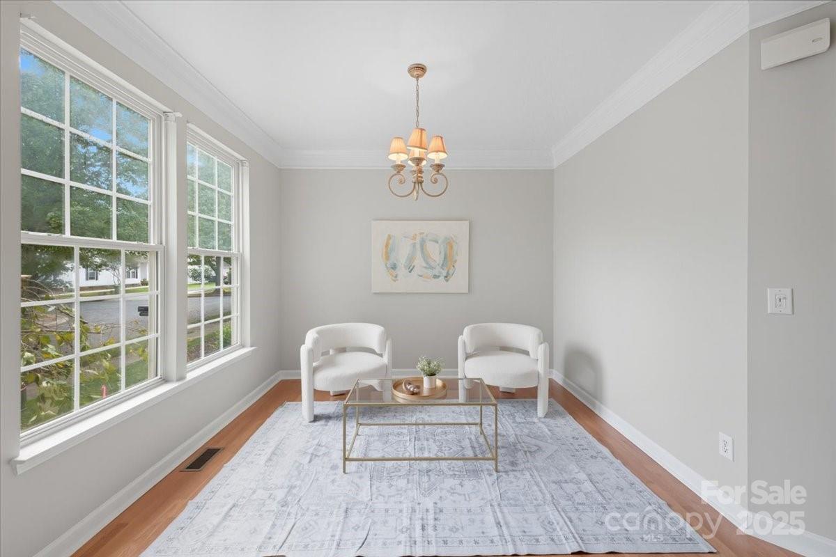 17005 Carlton Way Road