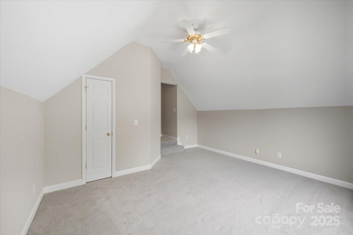 17005 Carlton Way Road