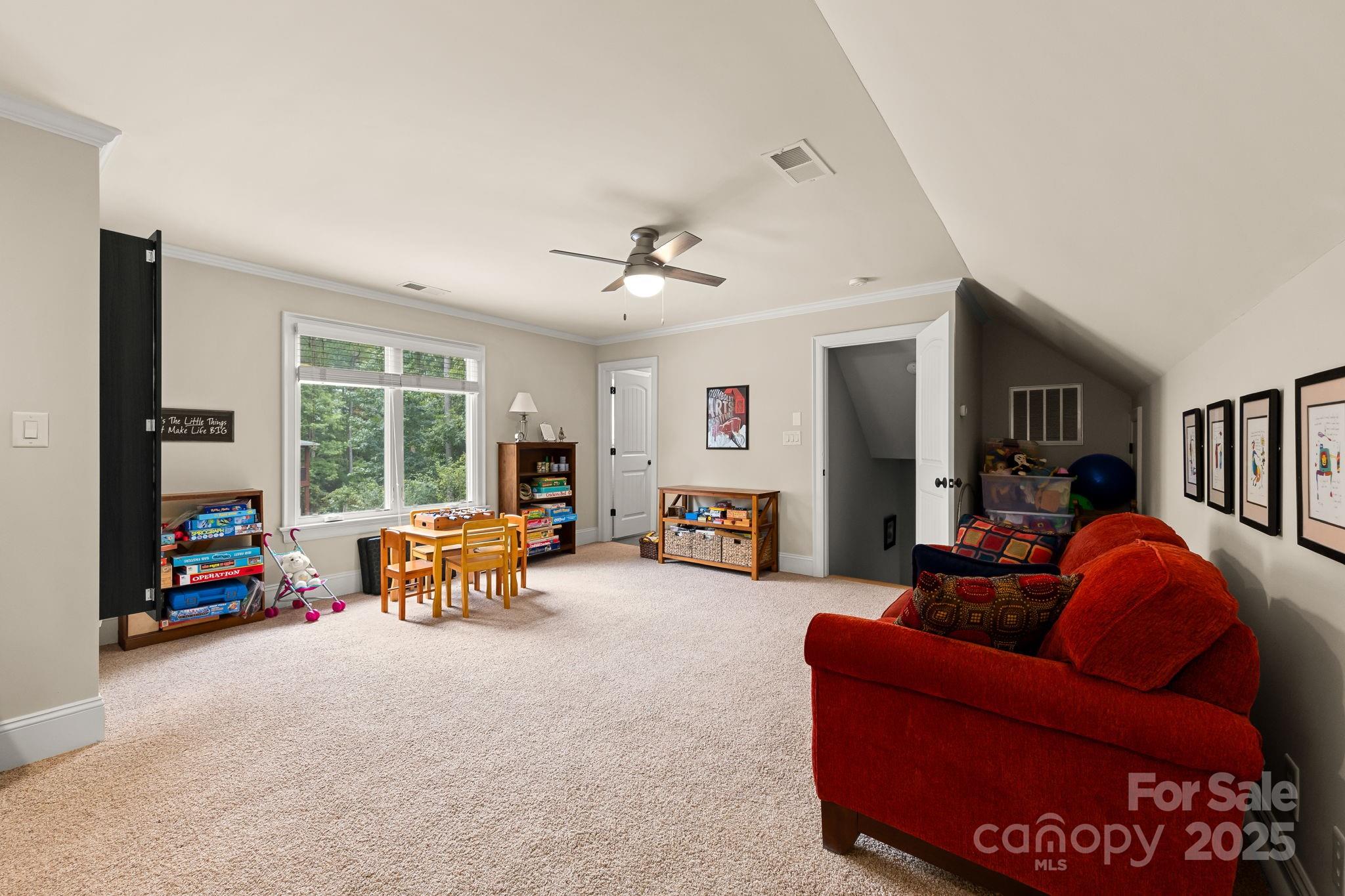 1763 Mount Carmel Circle