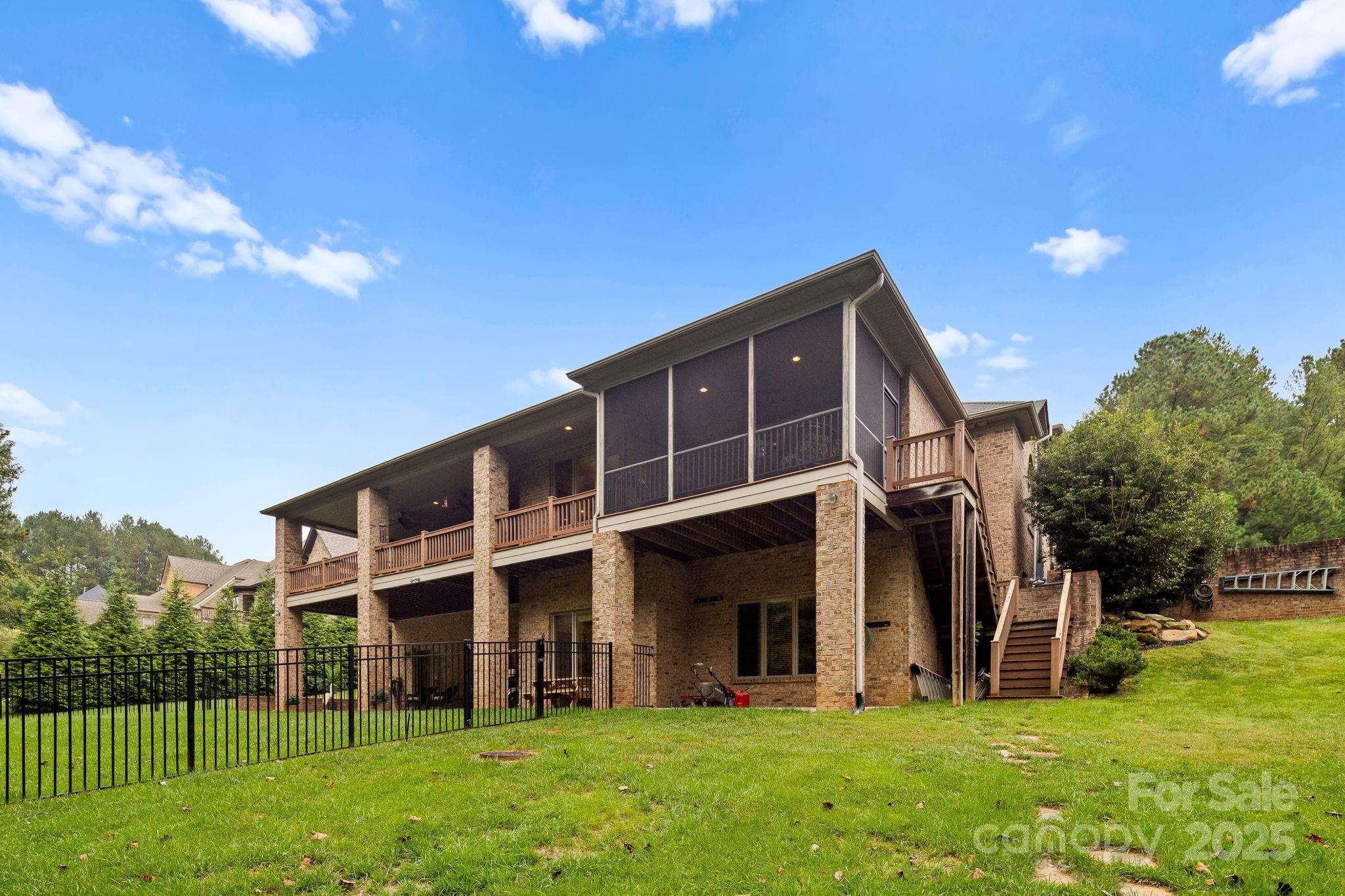 1763 Mount Carmel Circle