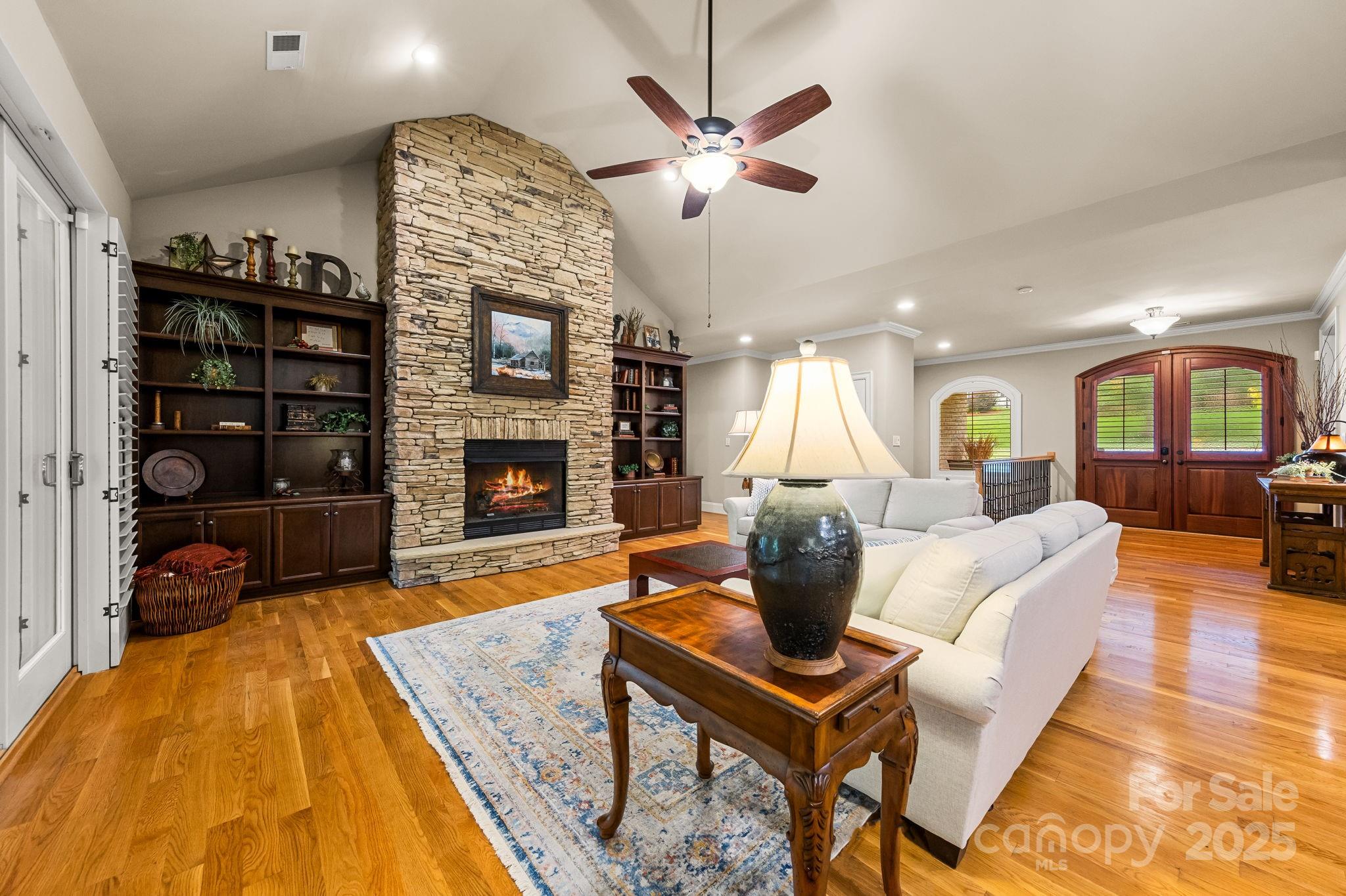 1763 Mount Carmel Circle