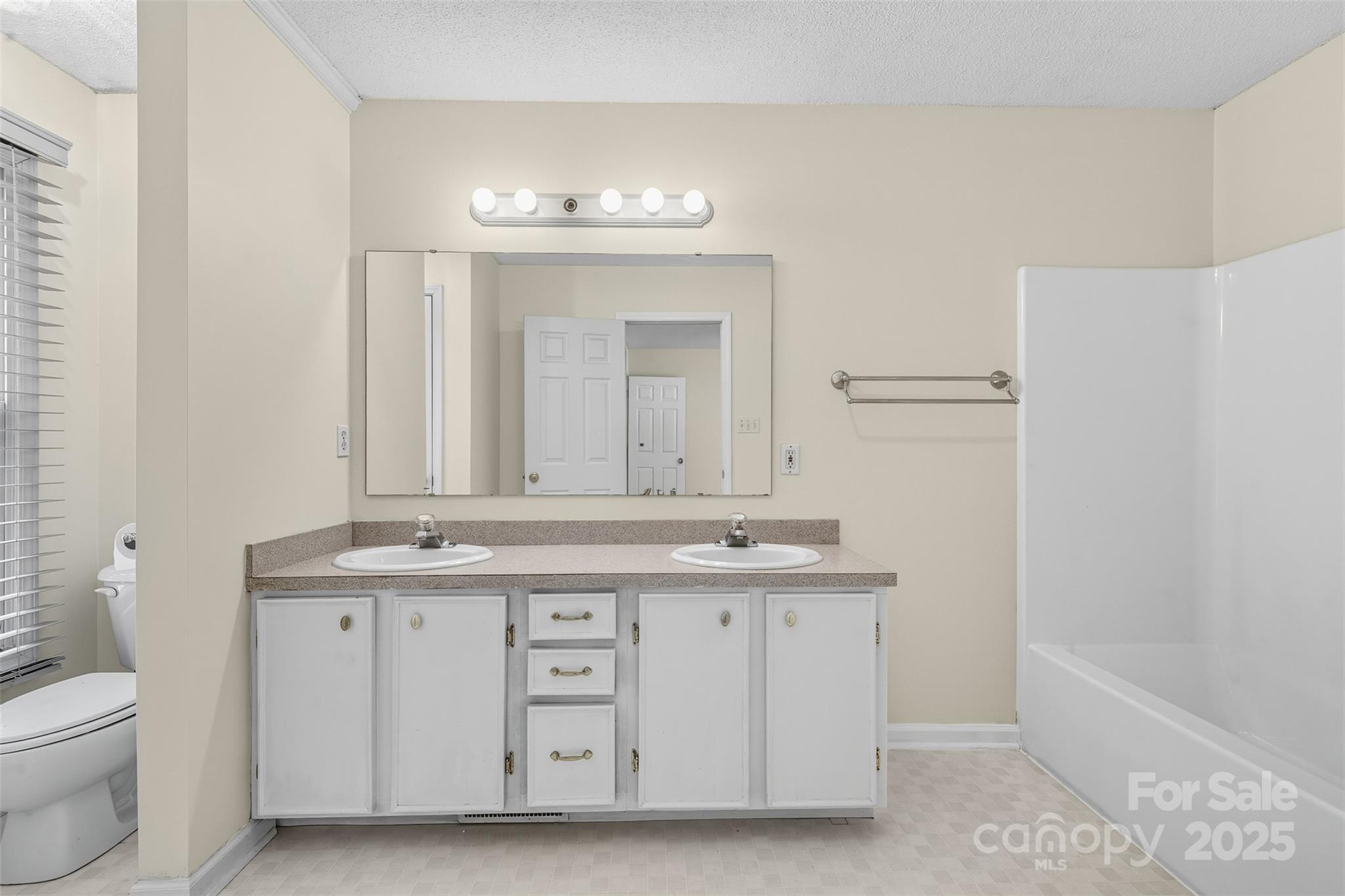 1305 Dunlap Roddey Road