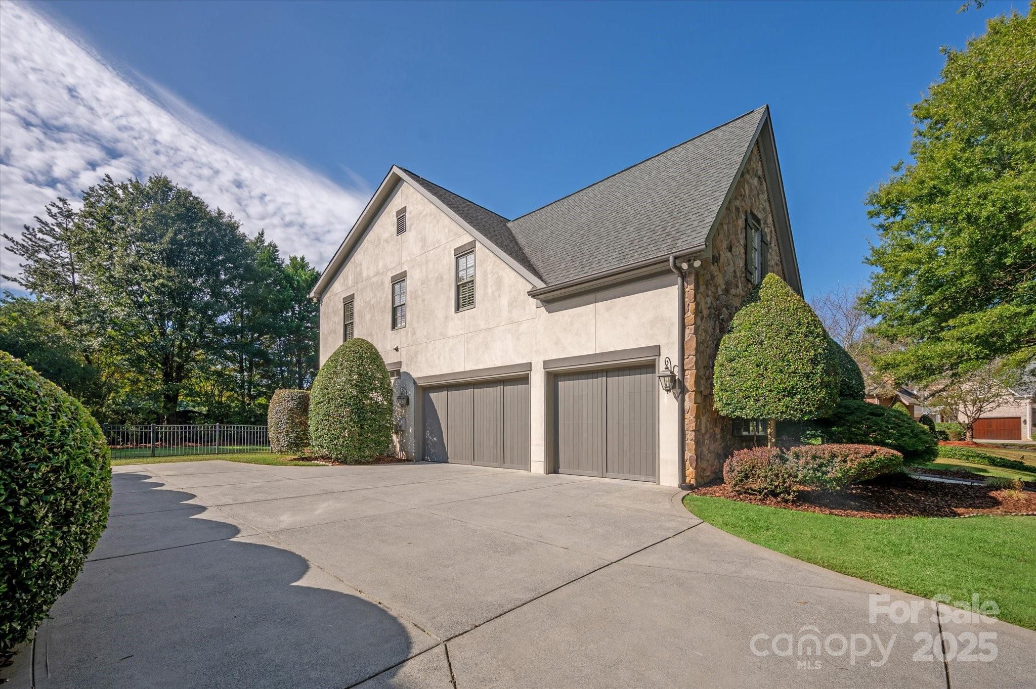 7911 Pemswood Street