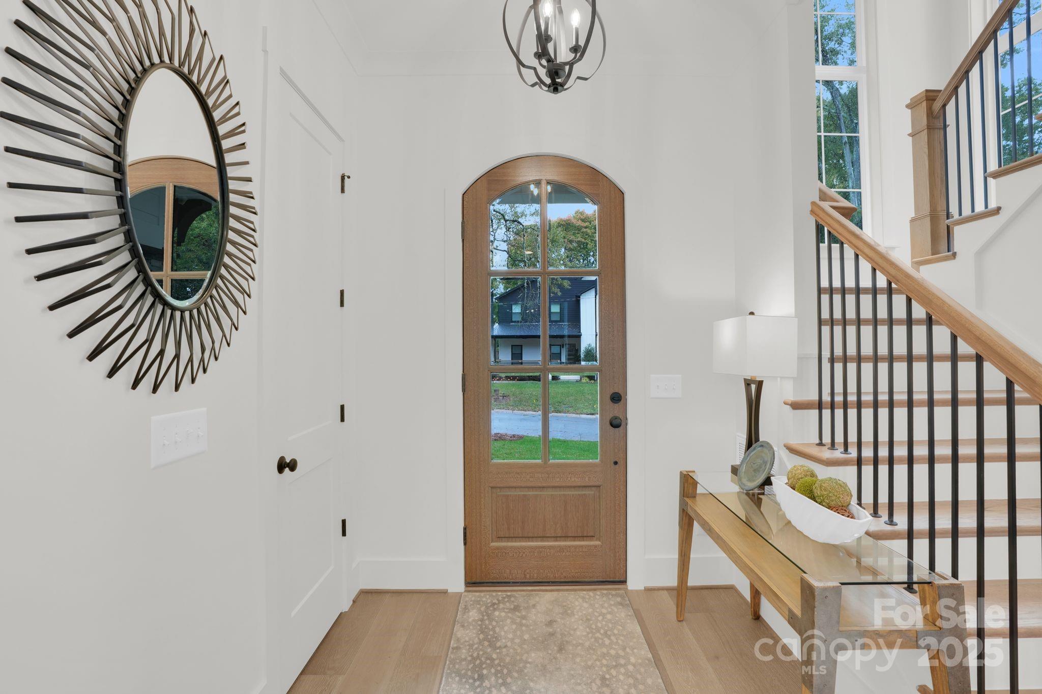 4918 Buckingham Drive