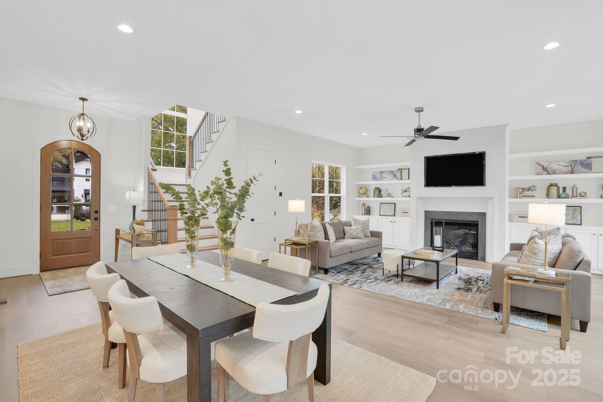 4918 Buckingham Drive