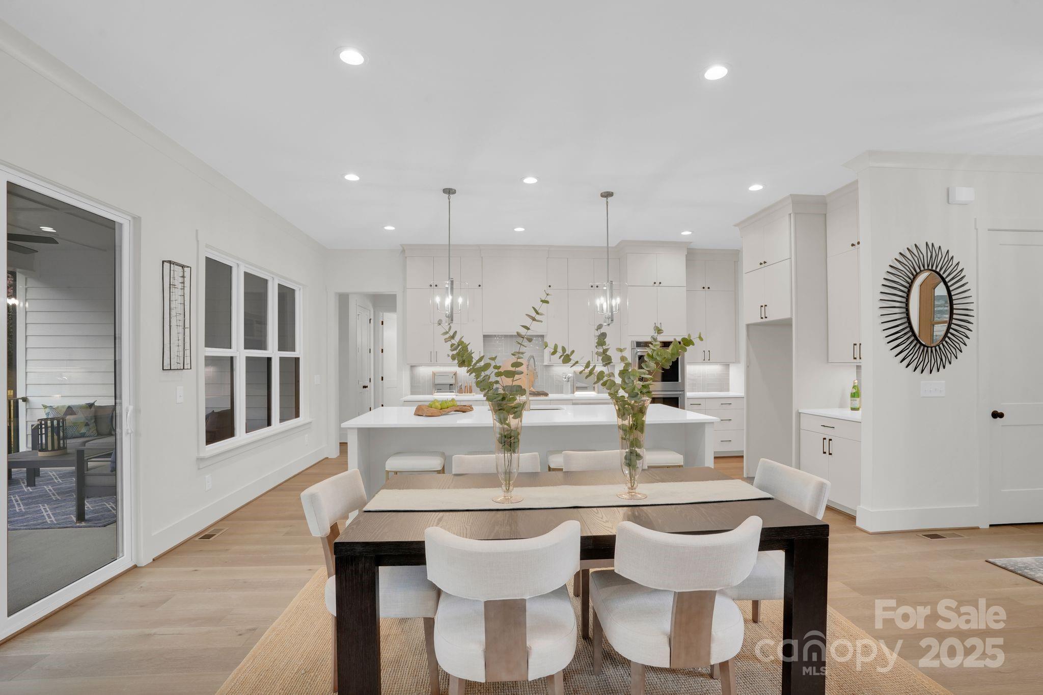 4918 Buckingham Drive