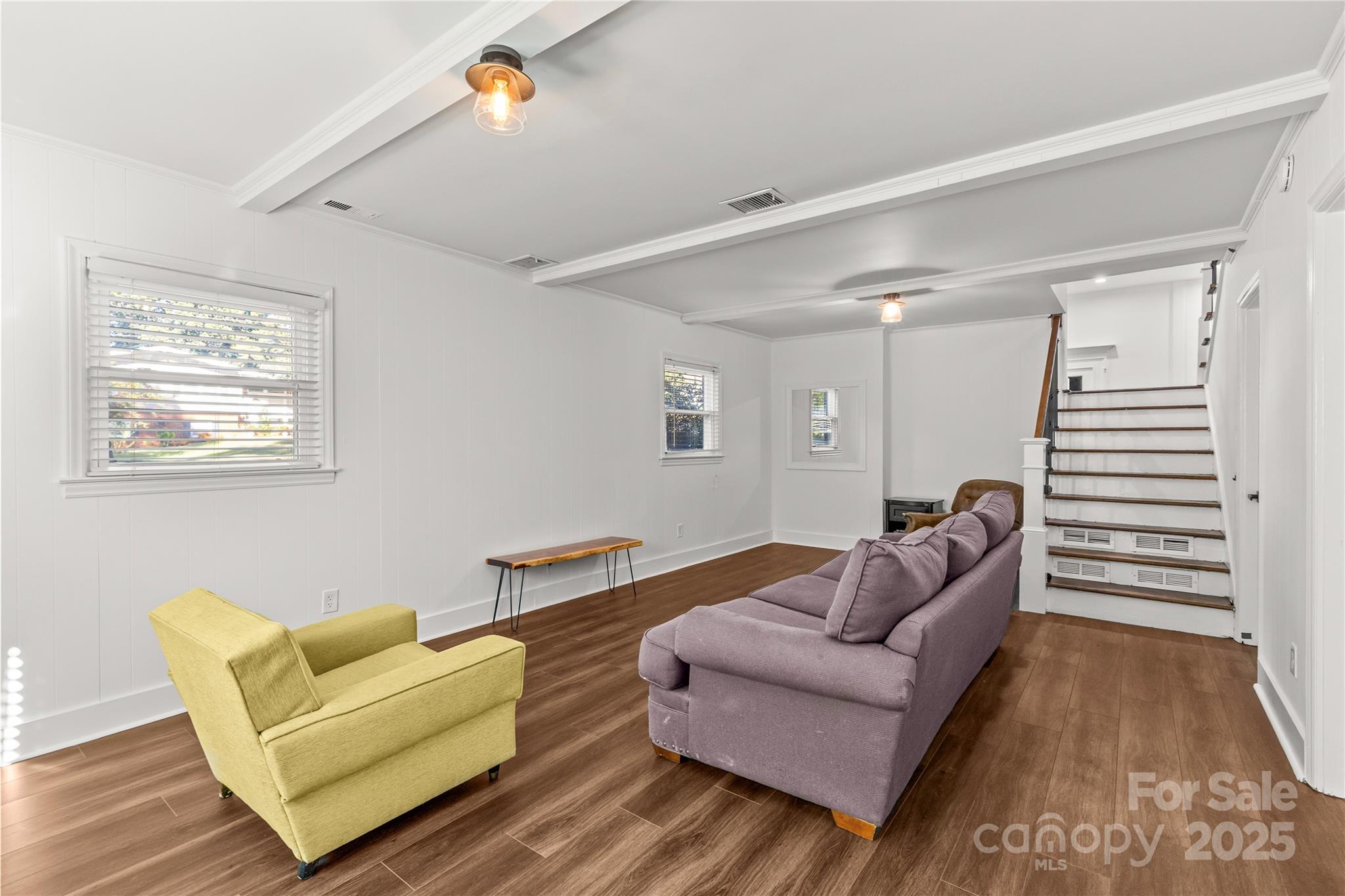 1830 Edgewater Drive