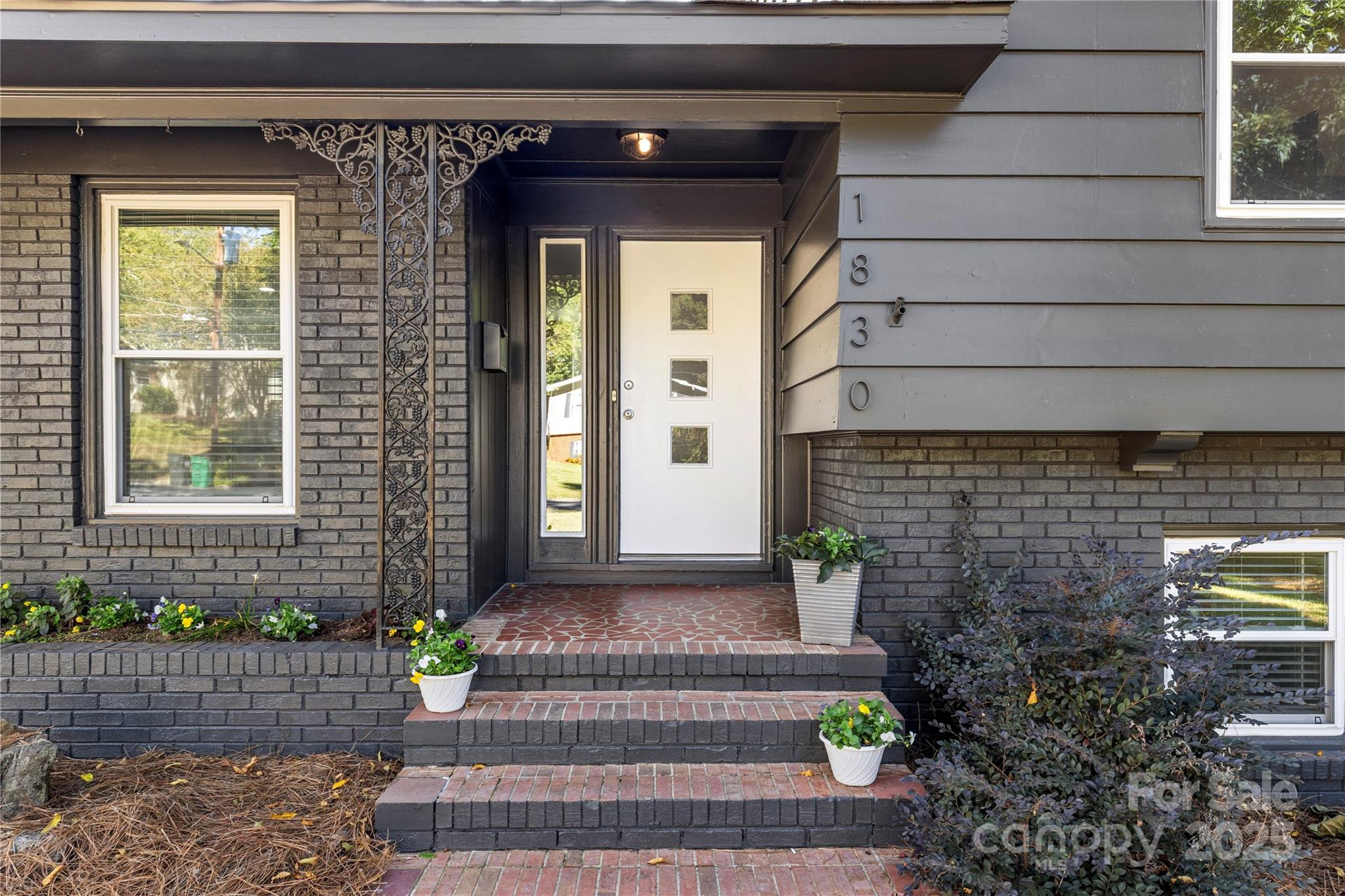 1830 Edgewater Drive