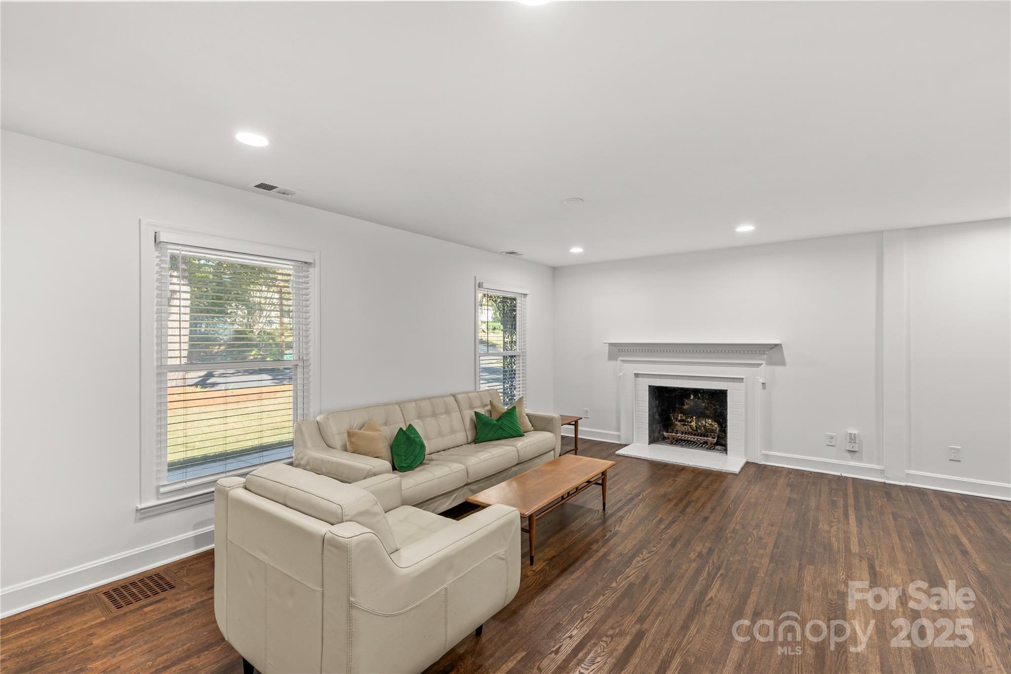 1830 Edgewater Drive