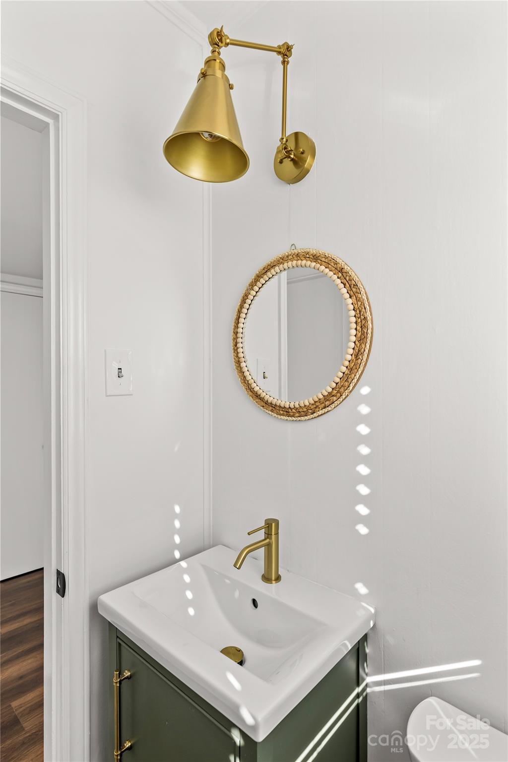 1830 Edgewater Drive