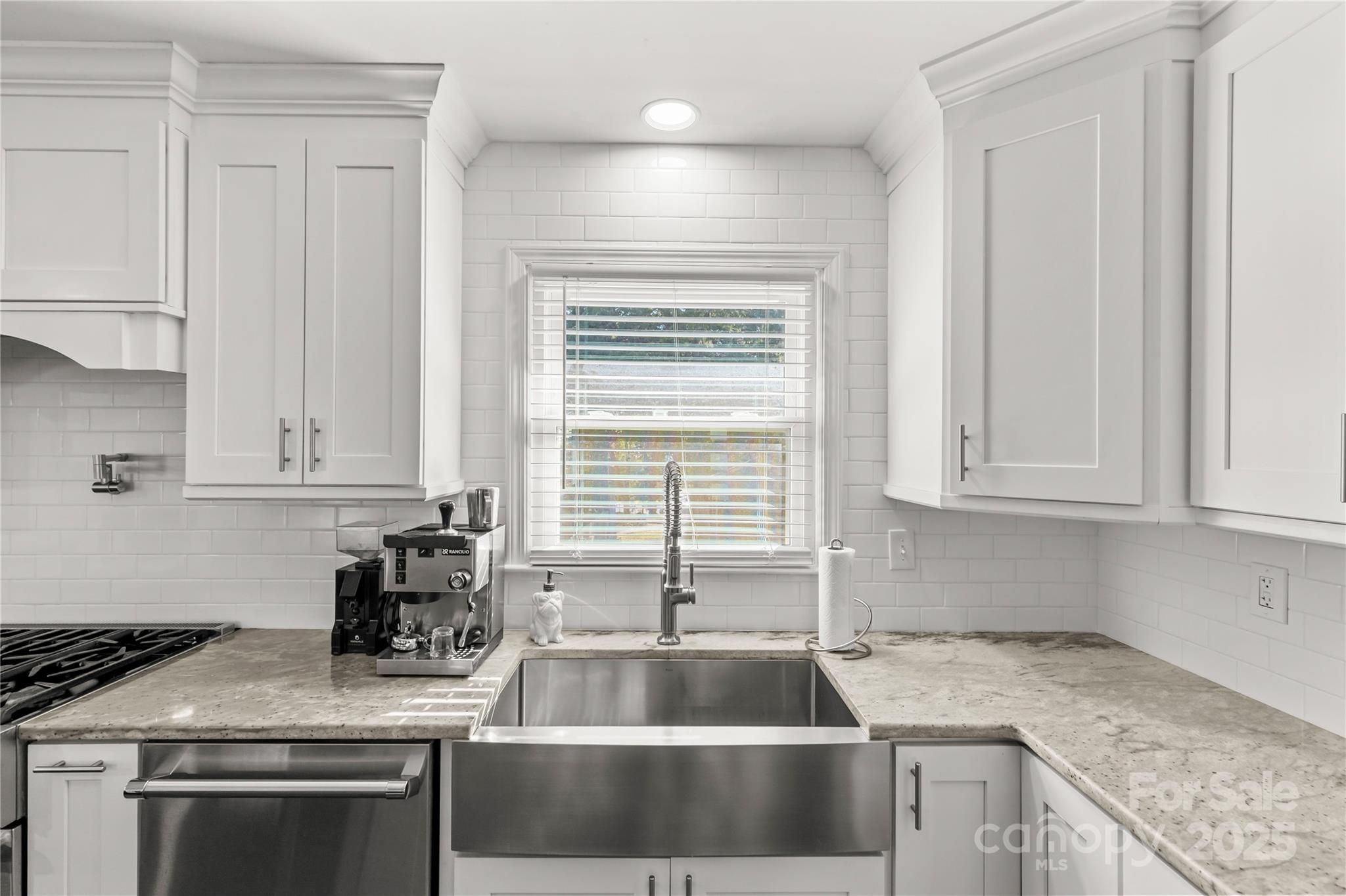 1830 Edgewater Drive