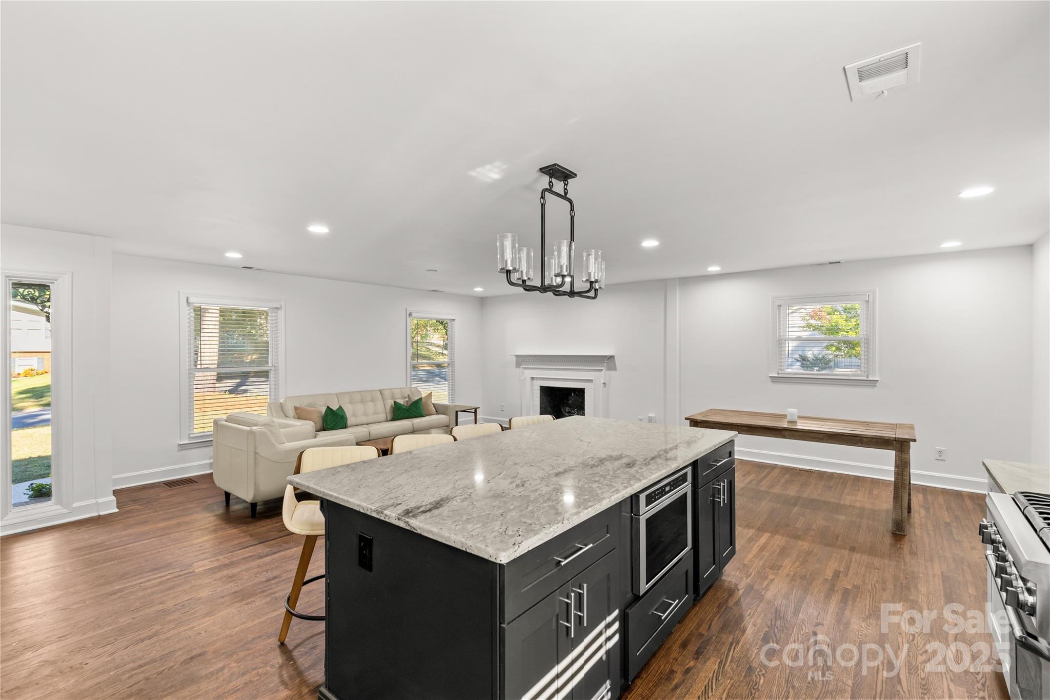 1830 Edgewater Drive