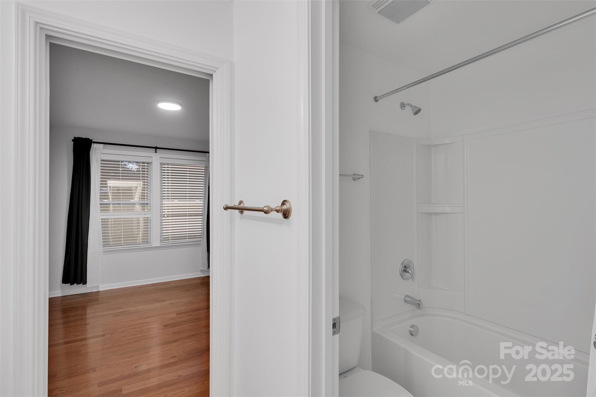 226 Bubbling Well Road