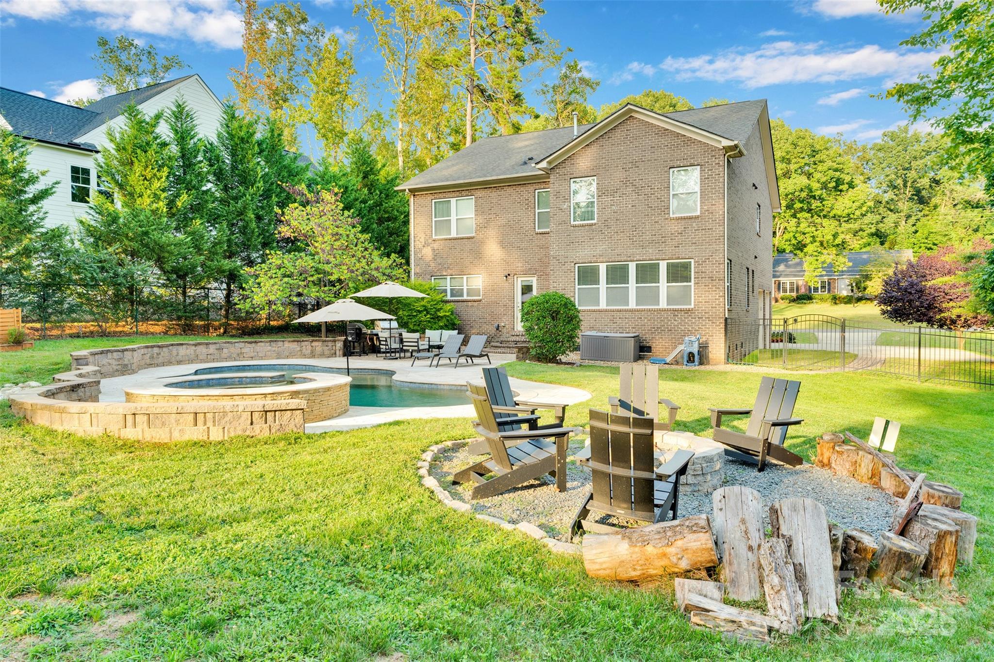 226 Bubbling Well Road