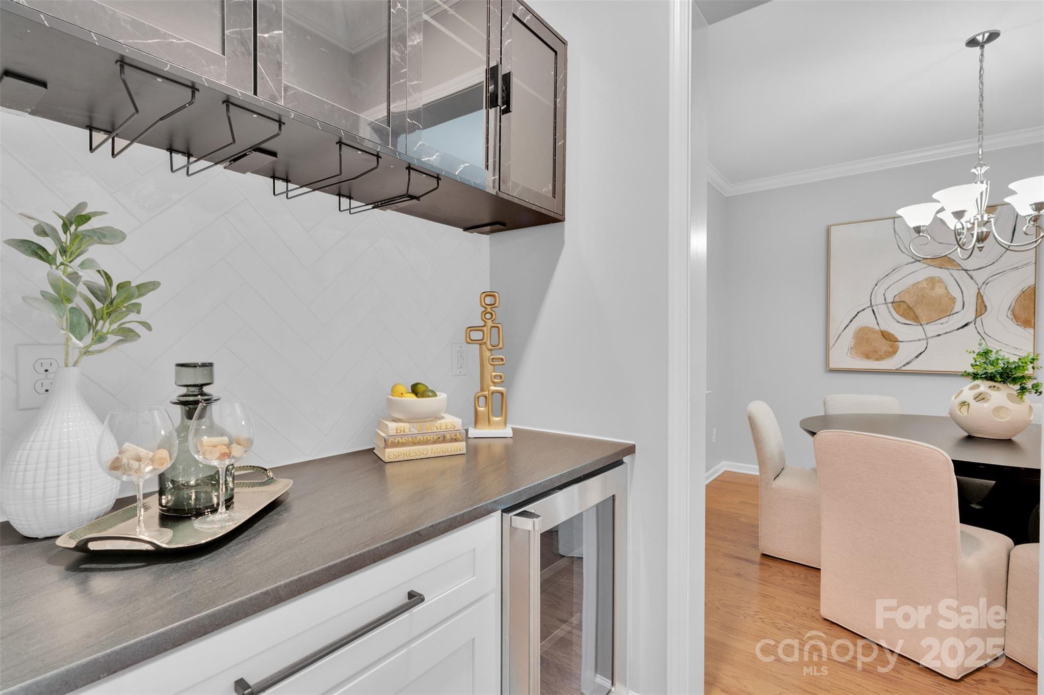 226 Bubbling Well Road