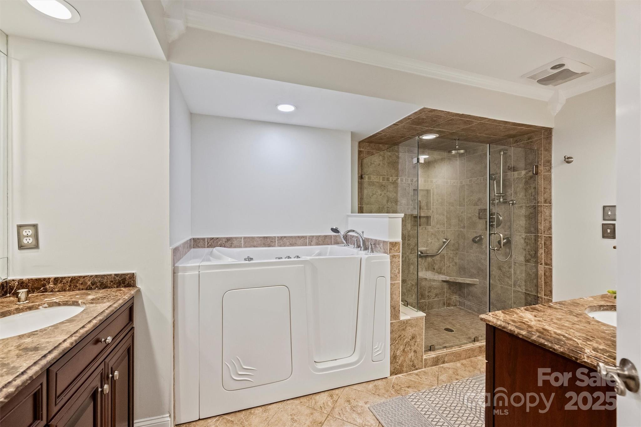 8915 Challis Hill Lane