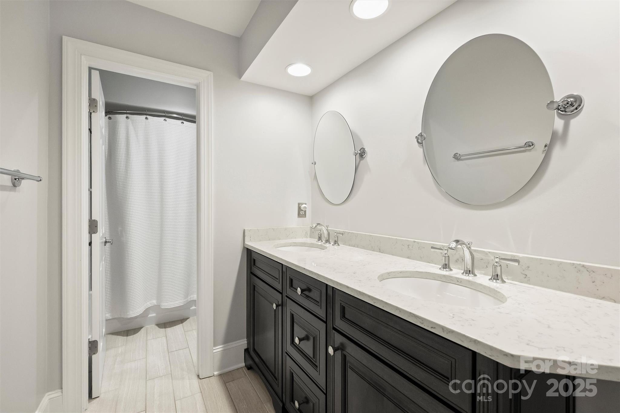 8915 Challis Hill Lane