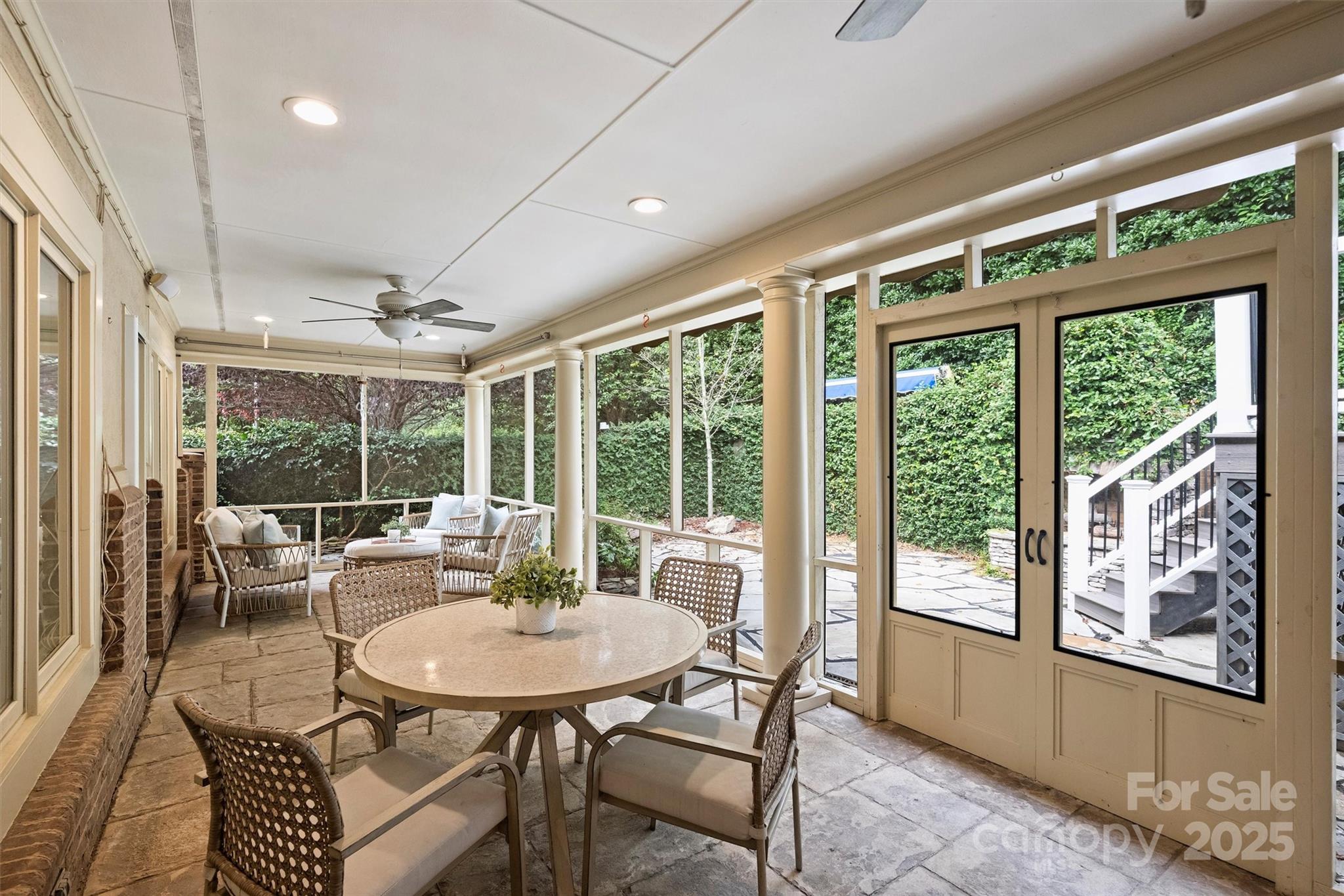 8915 Challis Hill Lane