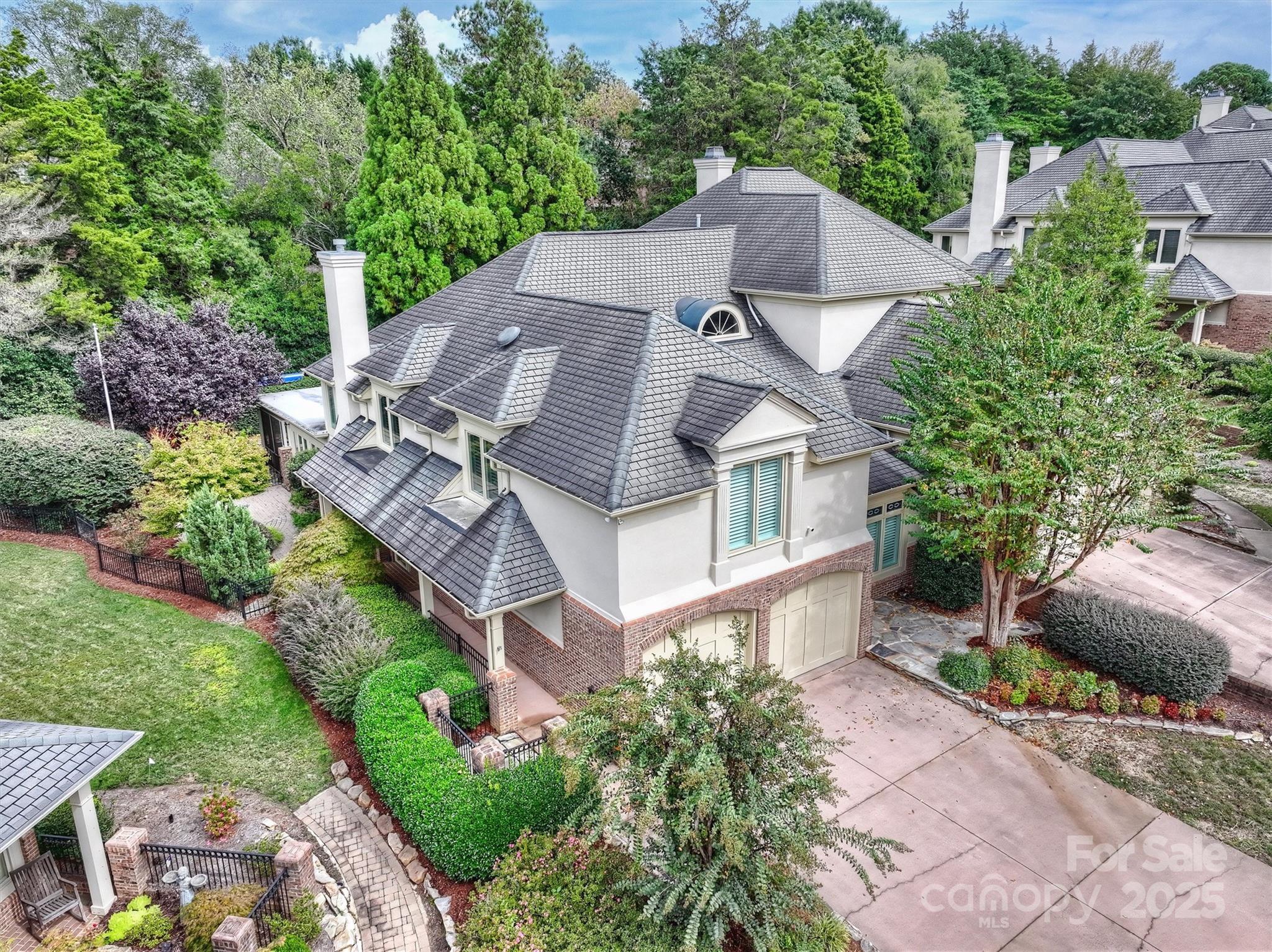 8915 Challis Hill Lane