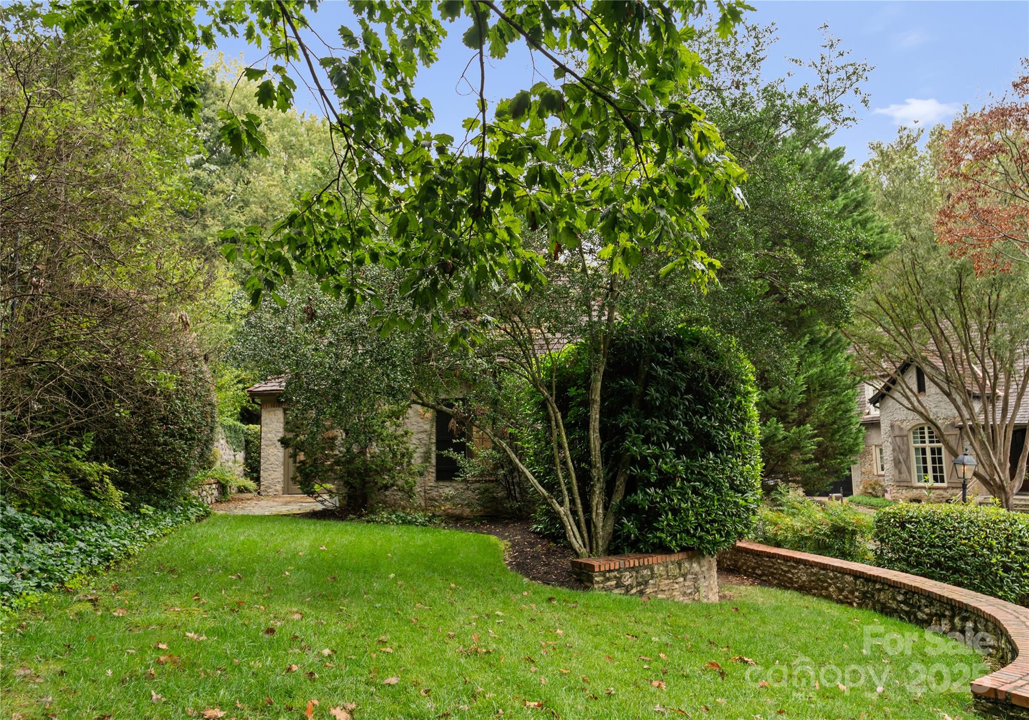 2415 La Maison Drive