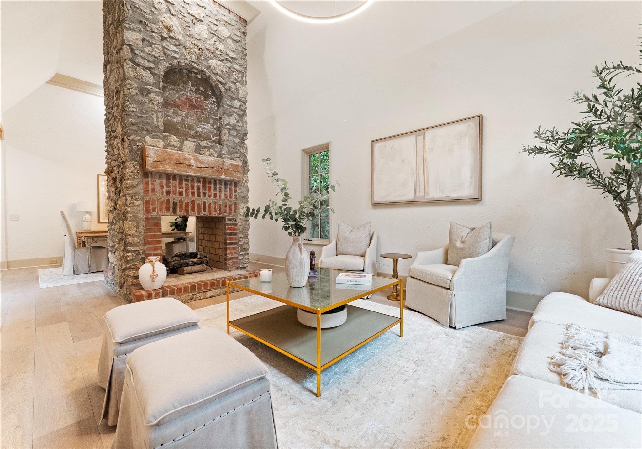 2415 La Maison Drive