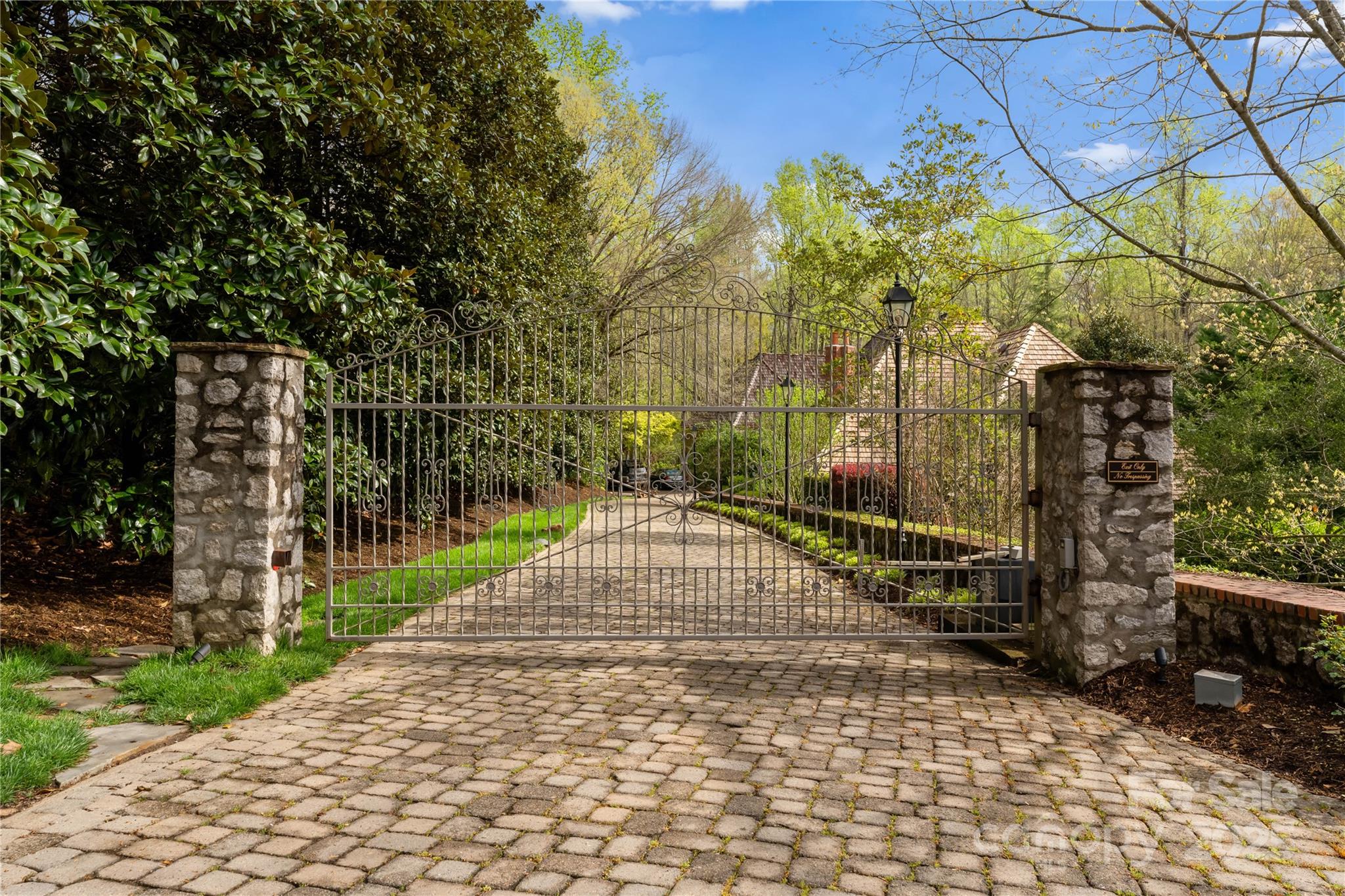 2415 La Maison Drive