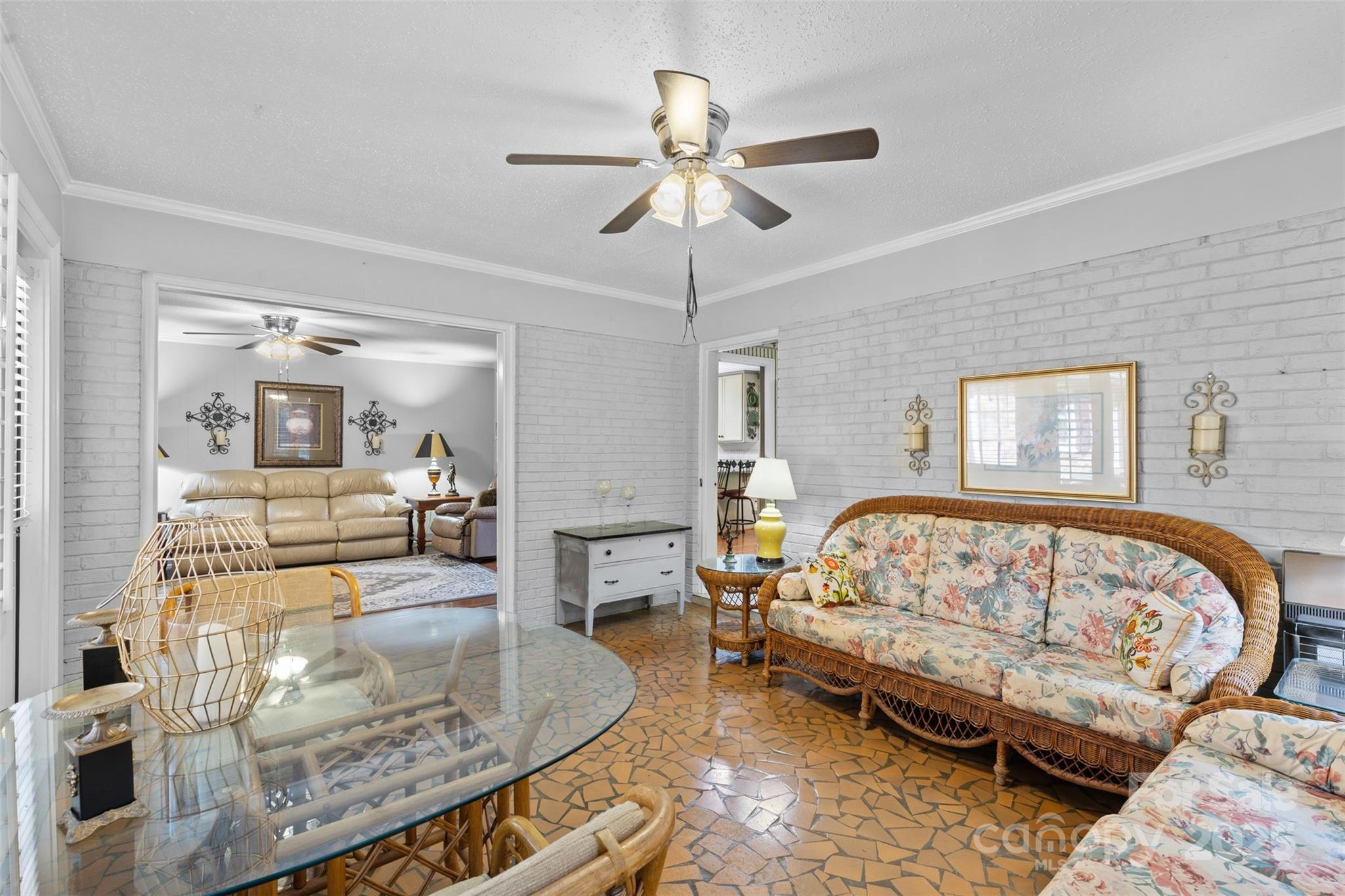 10935 Harrisburg Road