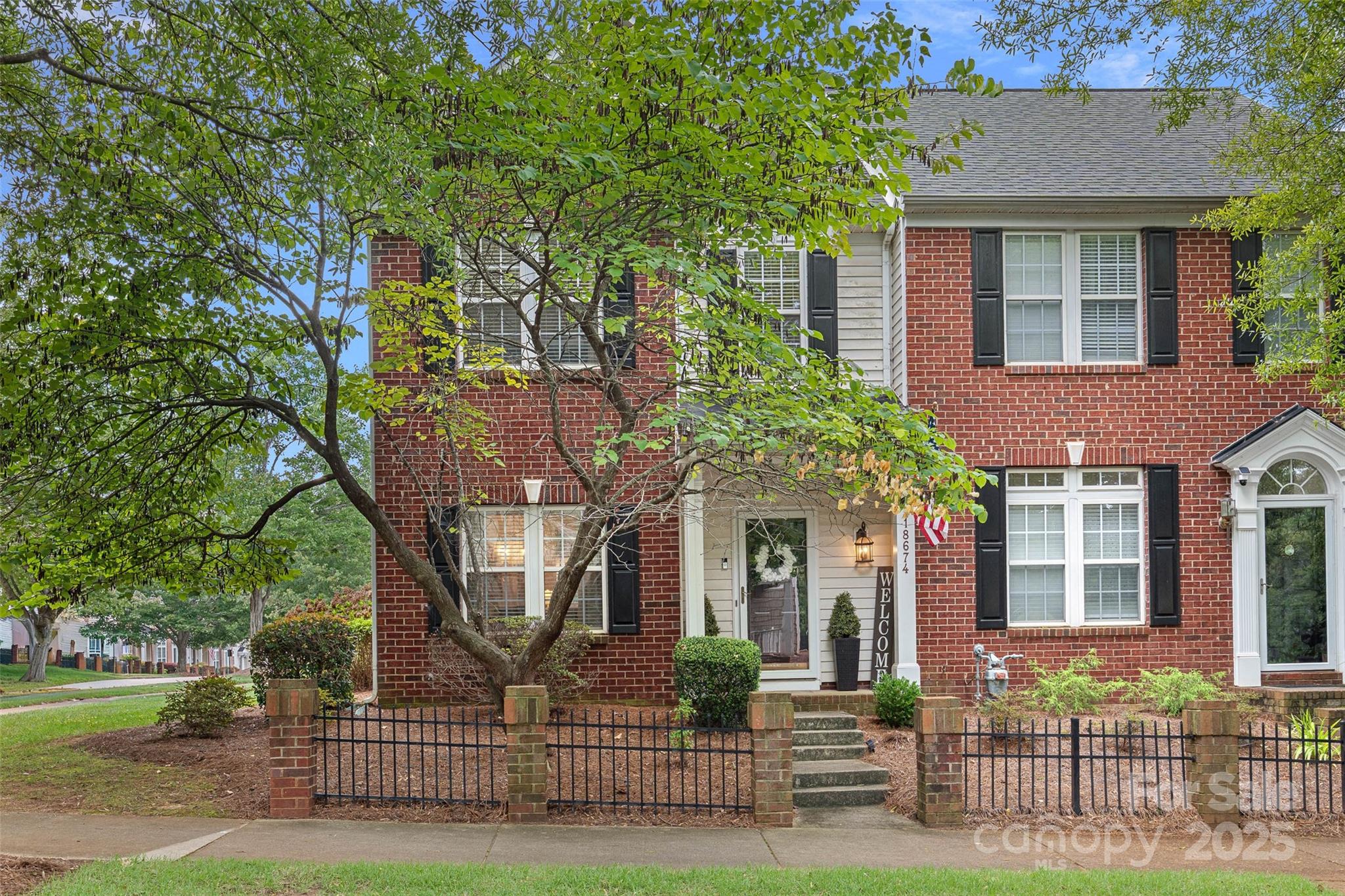 18674 Oakhurst Boulevard