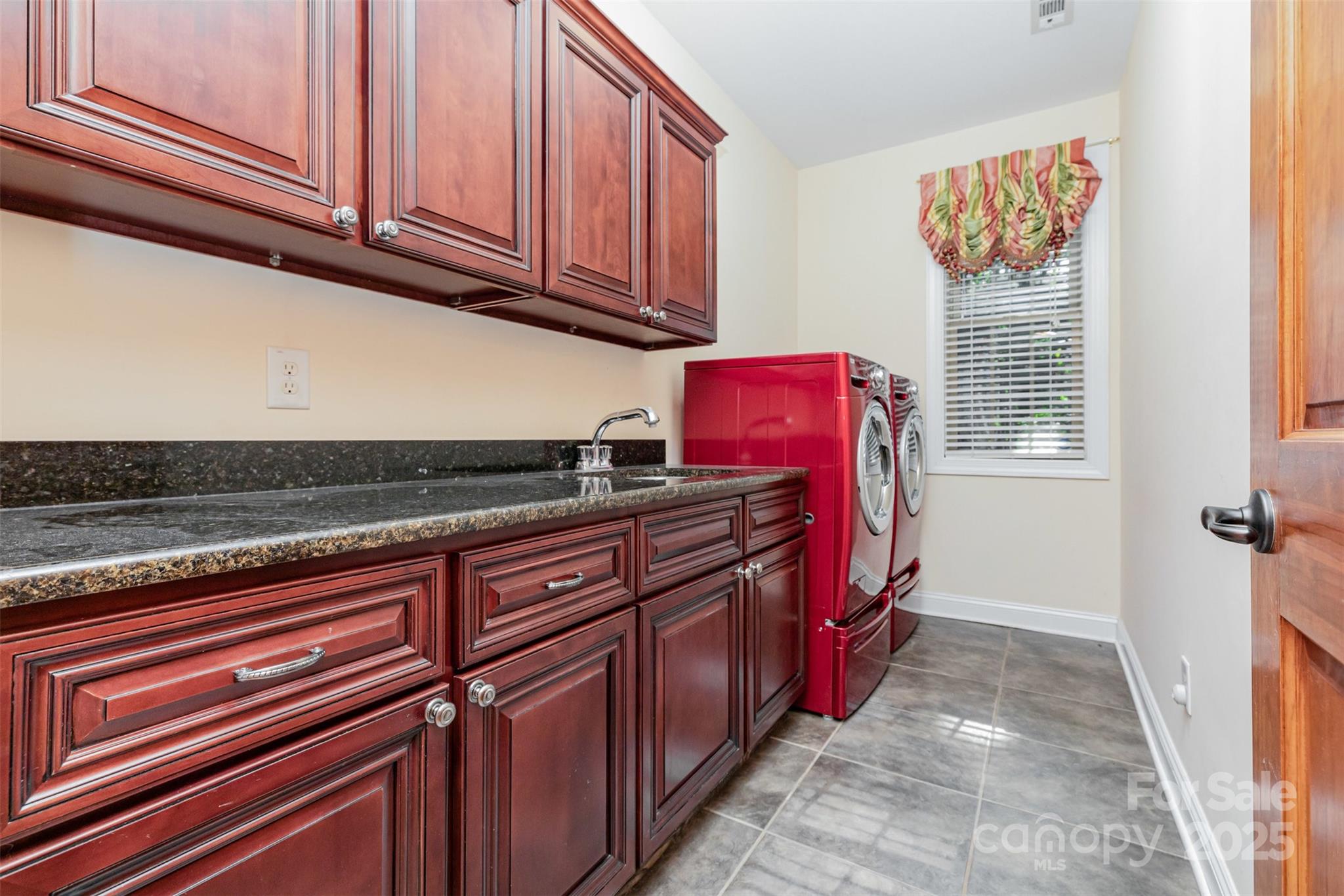 7116 Spruce Pine Trail