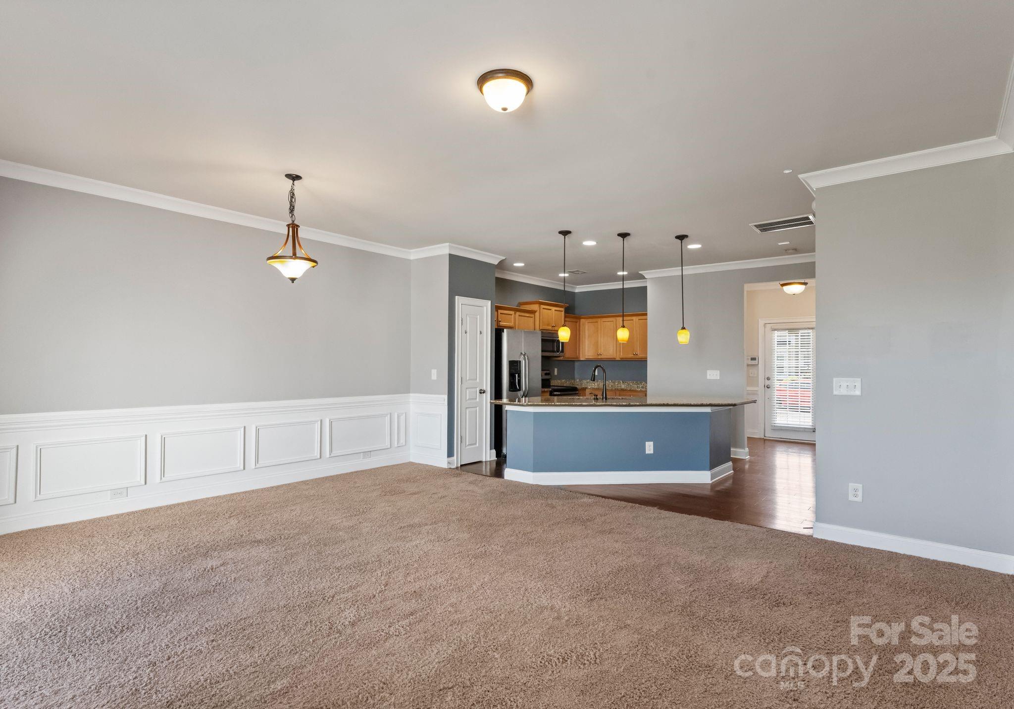 193 Halton Crossing Drive SW