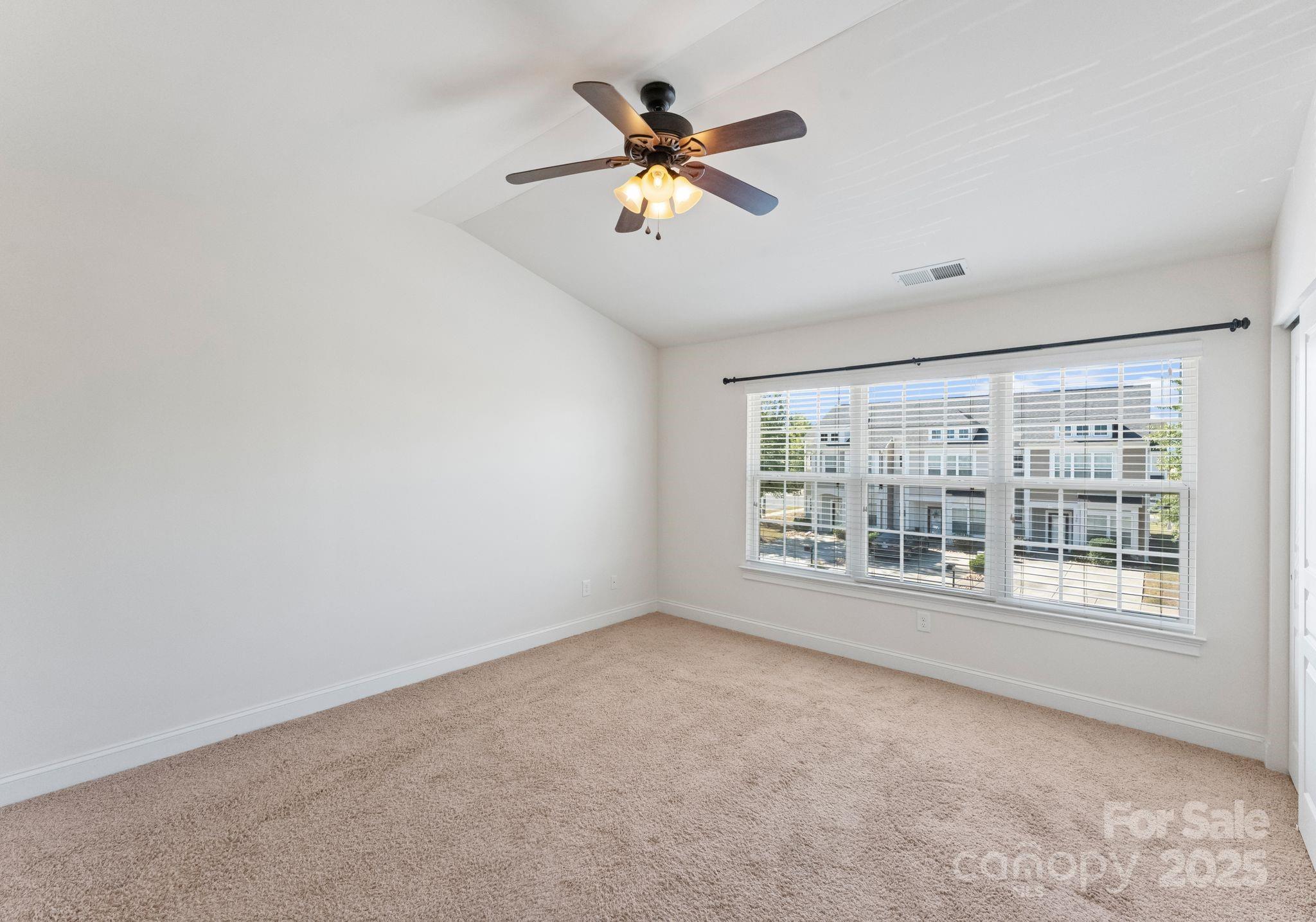 193 Halton Crossing Drive SW