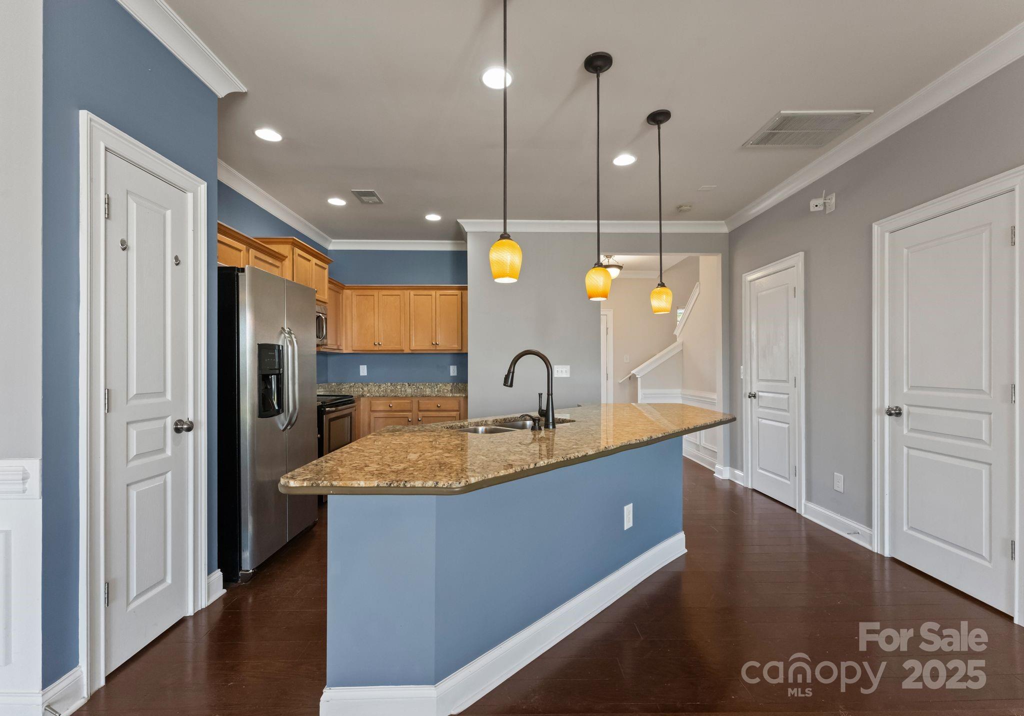 193 Halton Crossing Drive SW