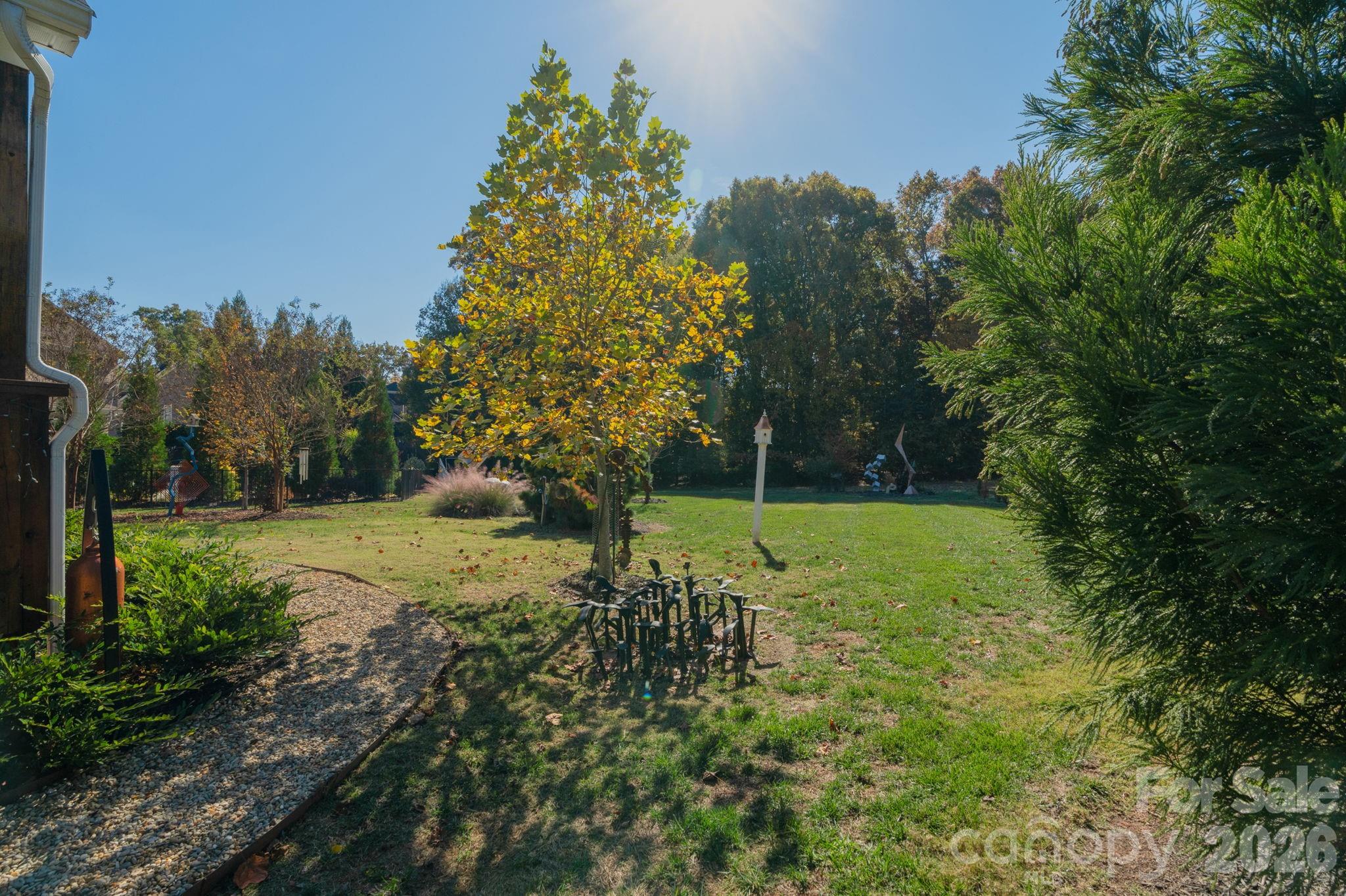 7122 Yellowhorn Trail