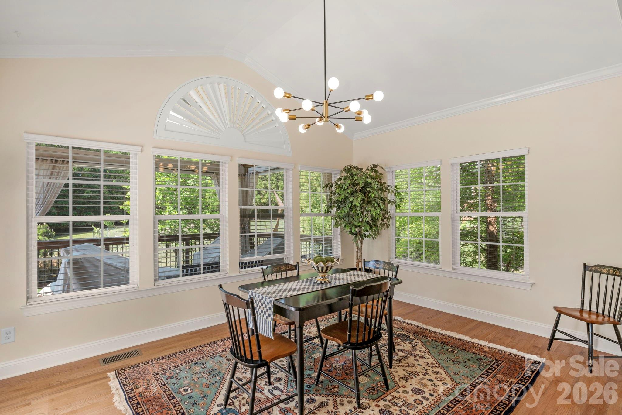 7122 Yellowhorn Trail