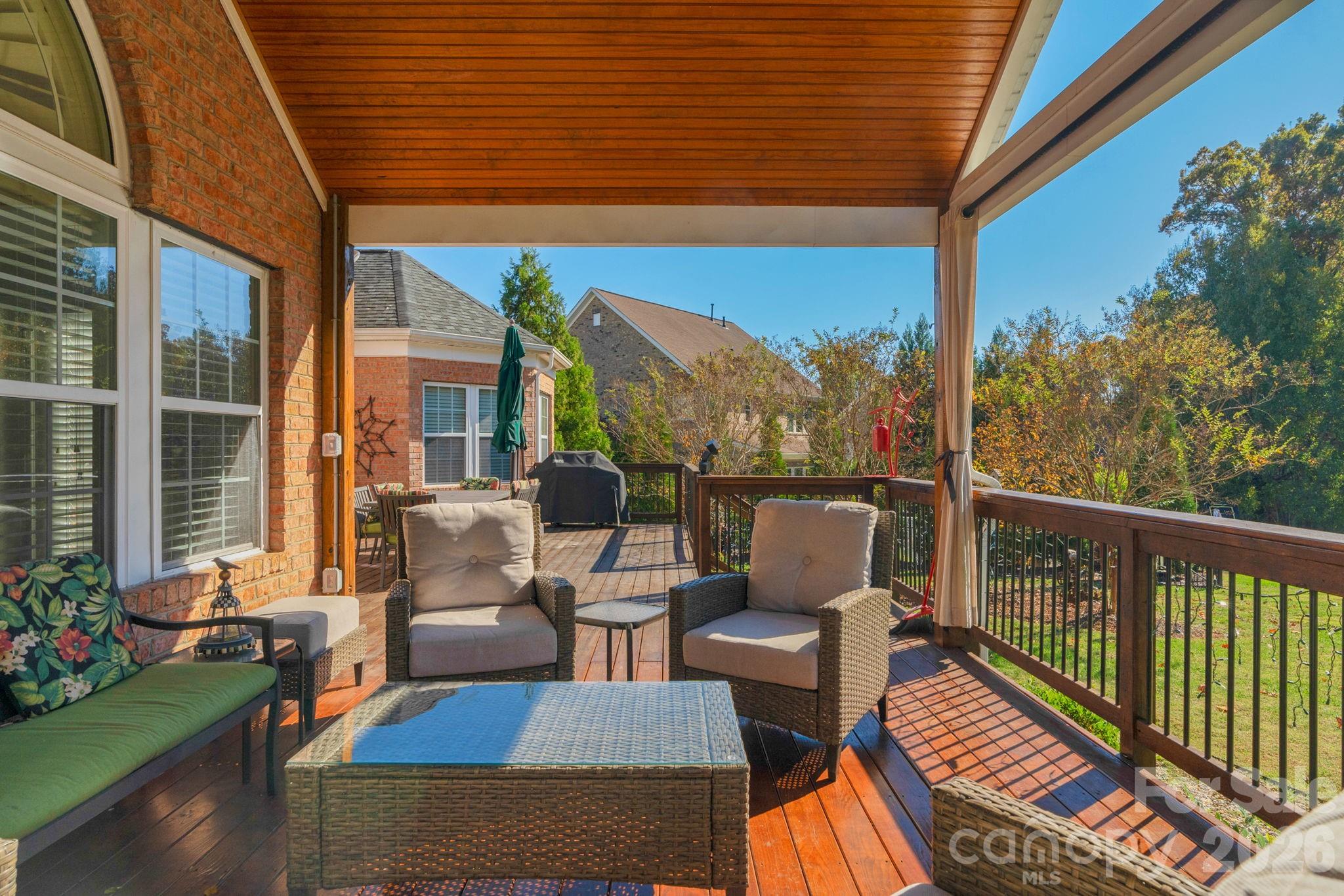 7122 Yellowhorn Trail