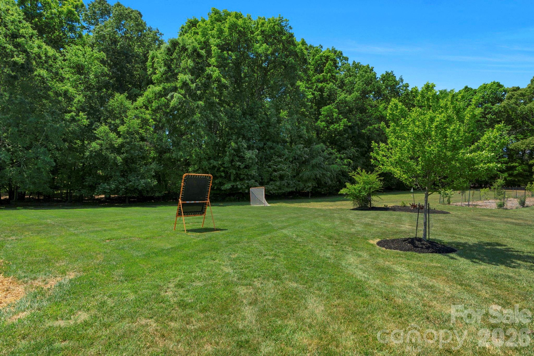 7122 Yellowhorn Trail