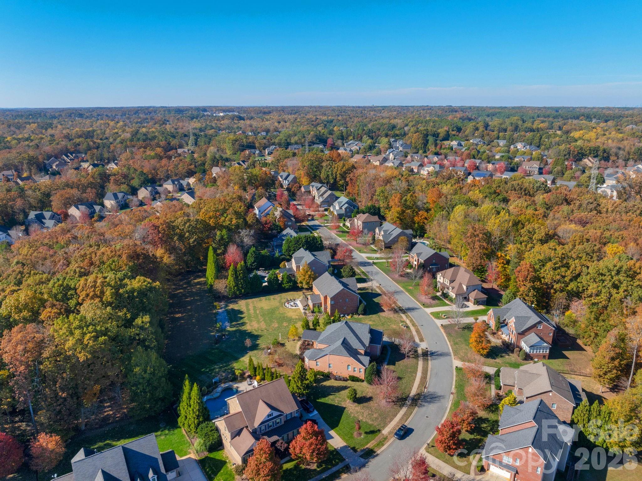 7122 Yellowhorn Trail