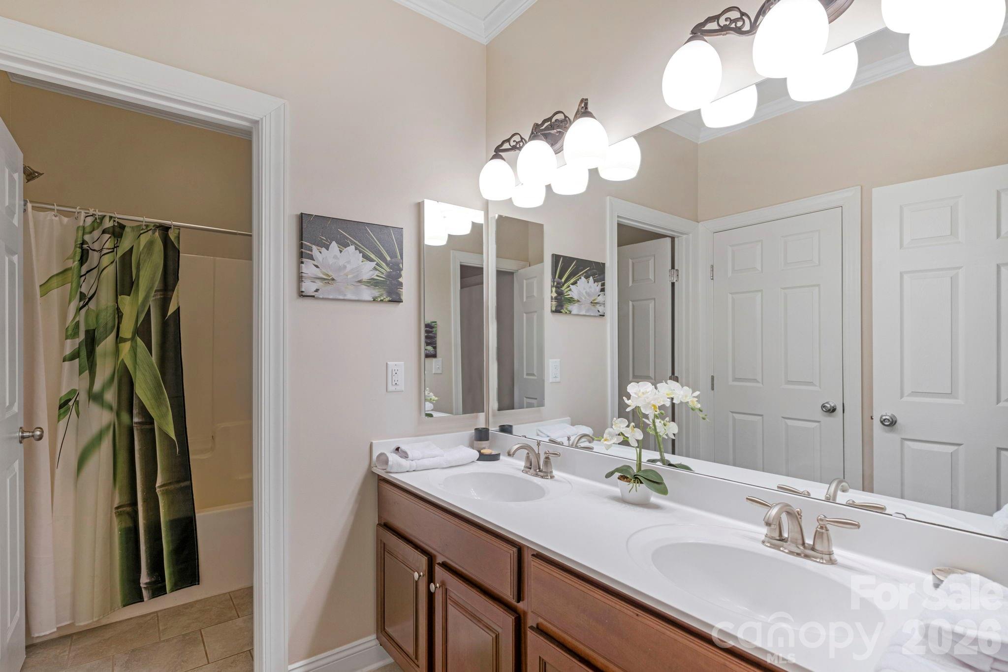 7122 Yellowhorn Trail