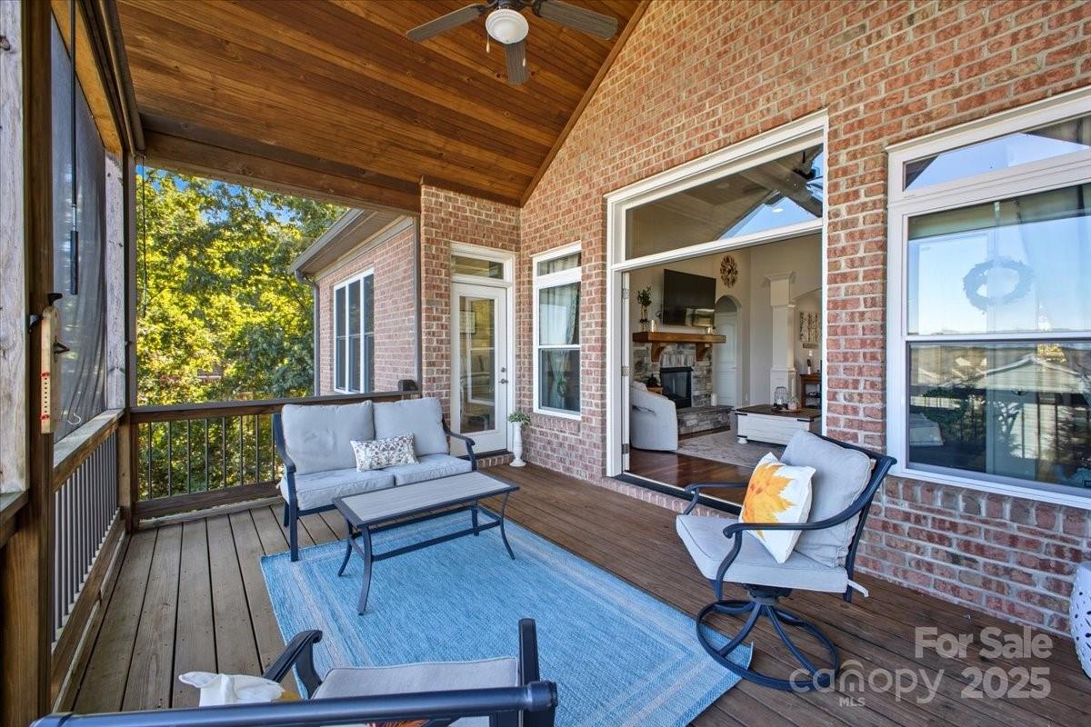 7511 Pine Glade Drive