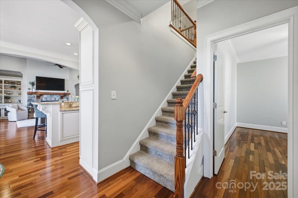 7511 Pine Glade Drive