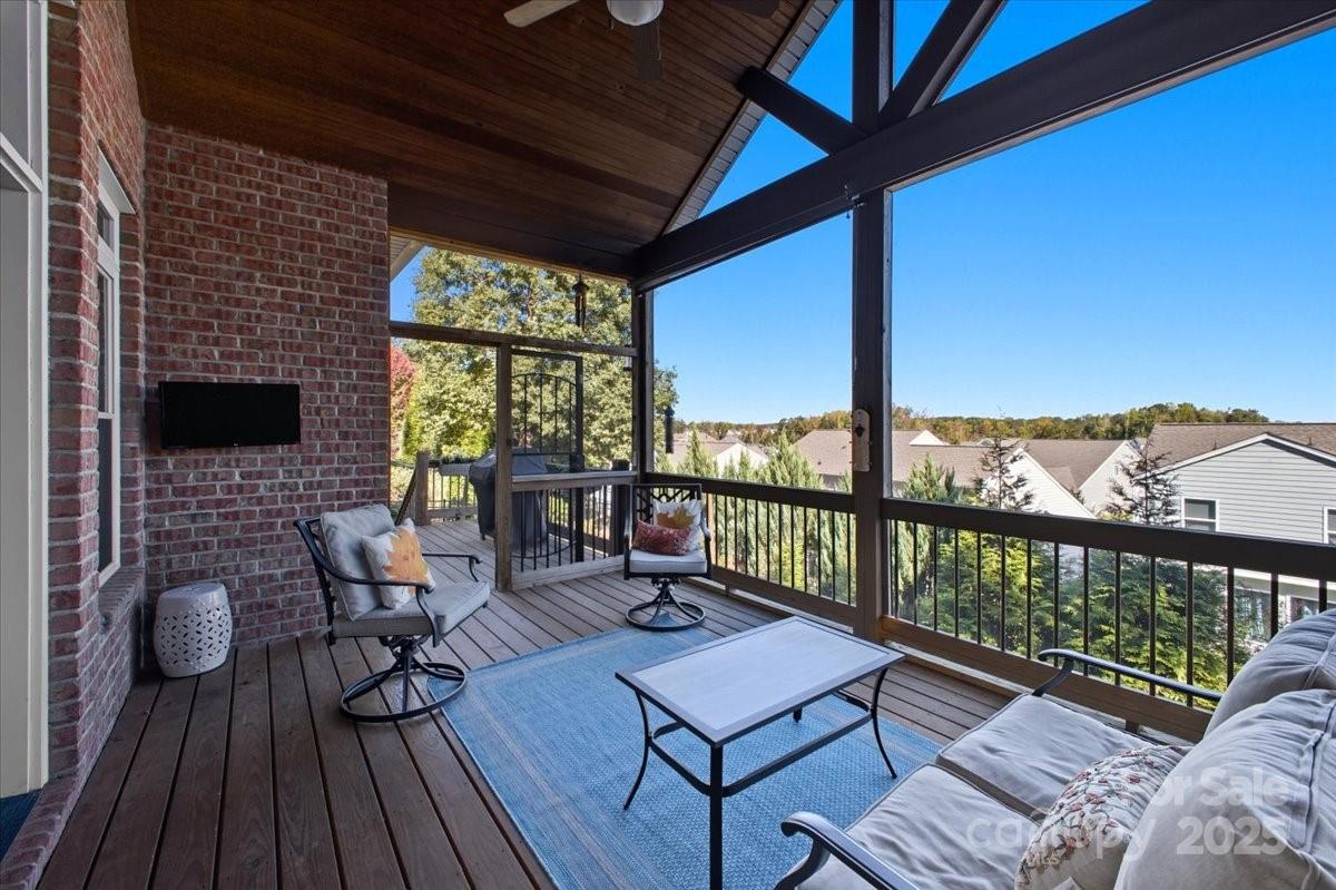 7511 Pine Glade Drive