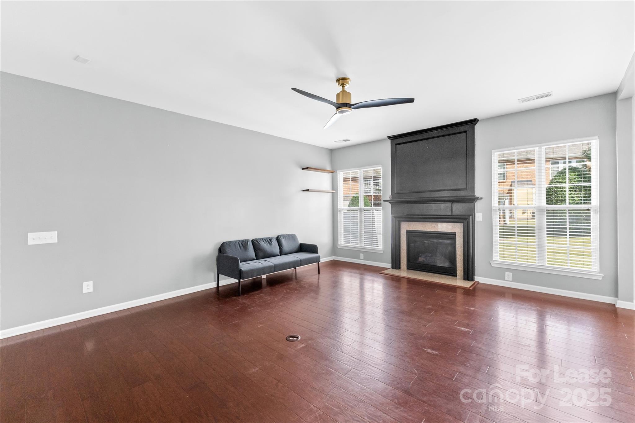 15627 Canmore Street