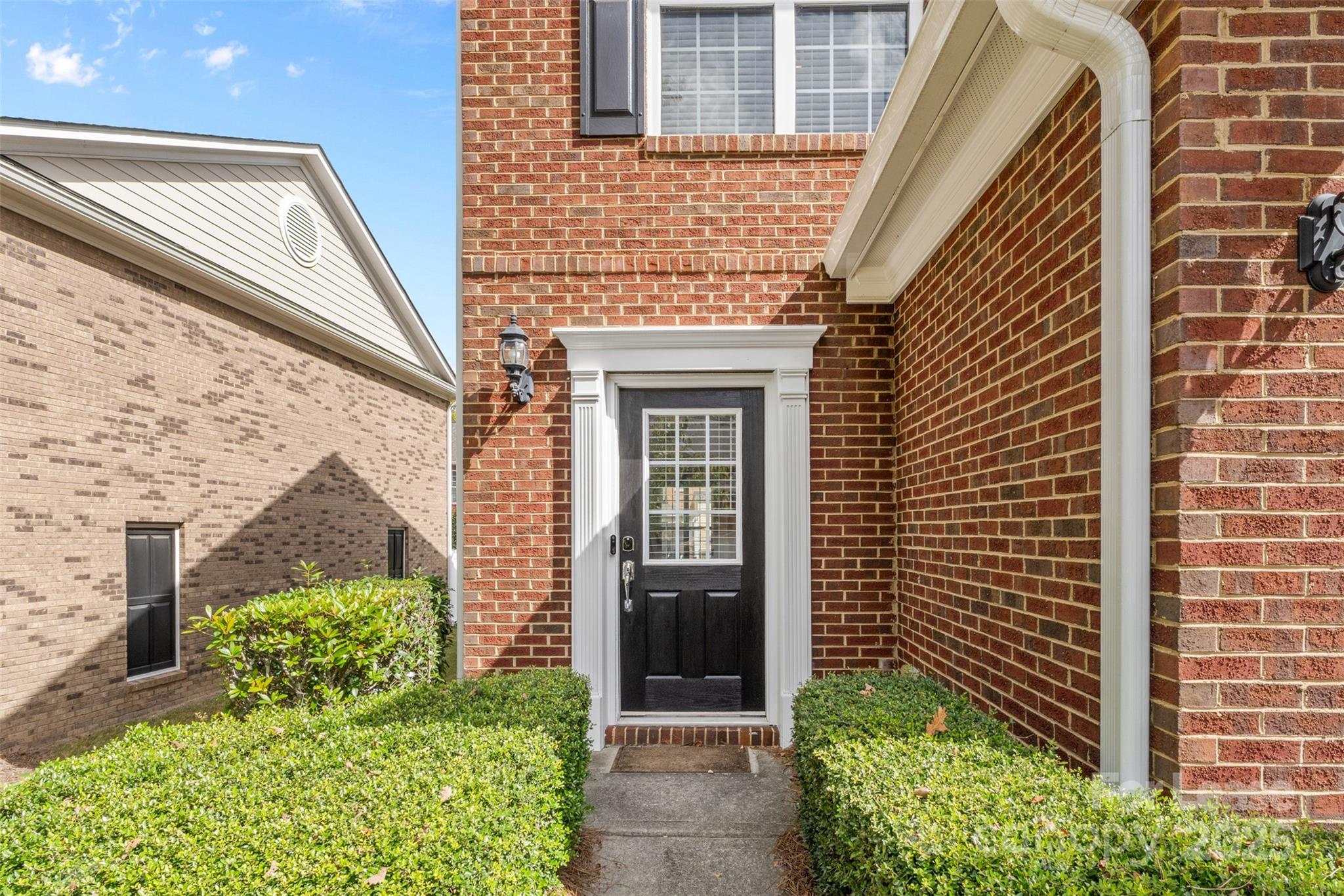 15627 Canmore Street