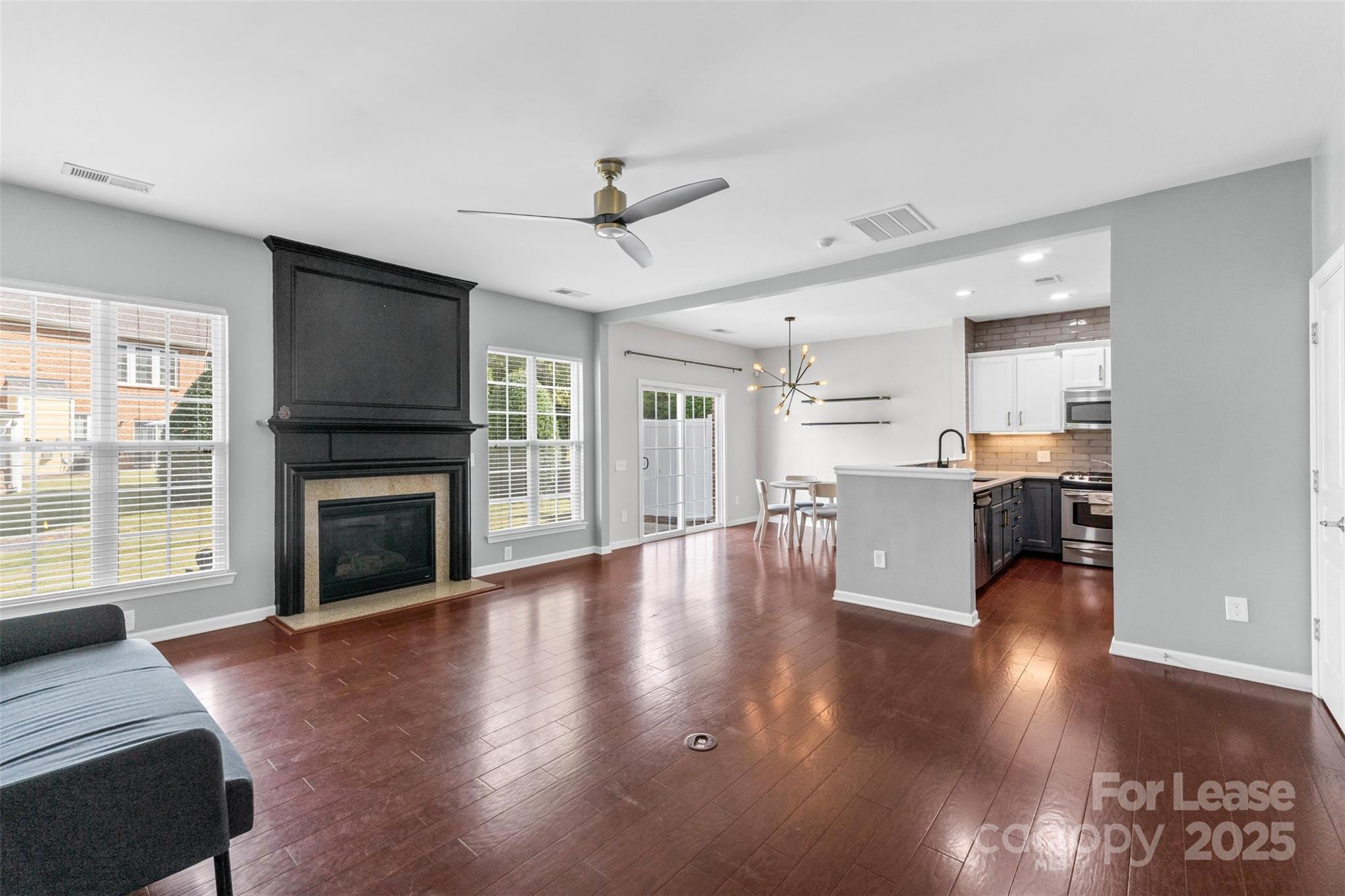 15627 Canmore Street