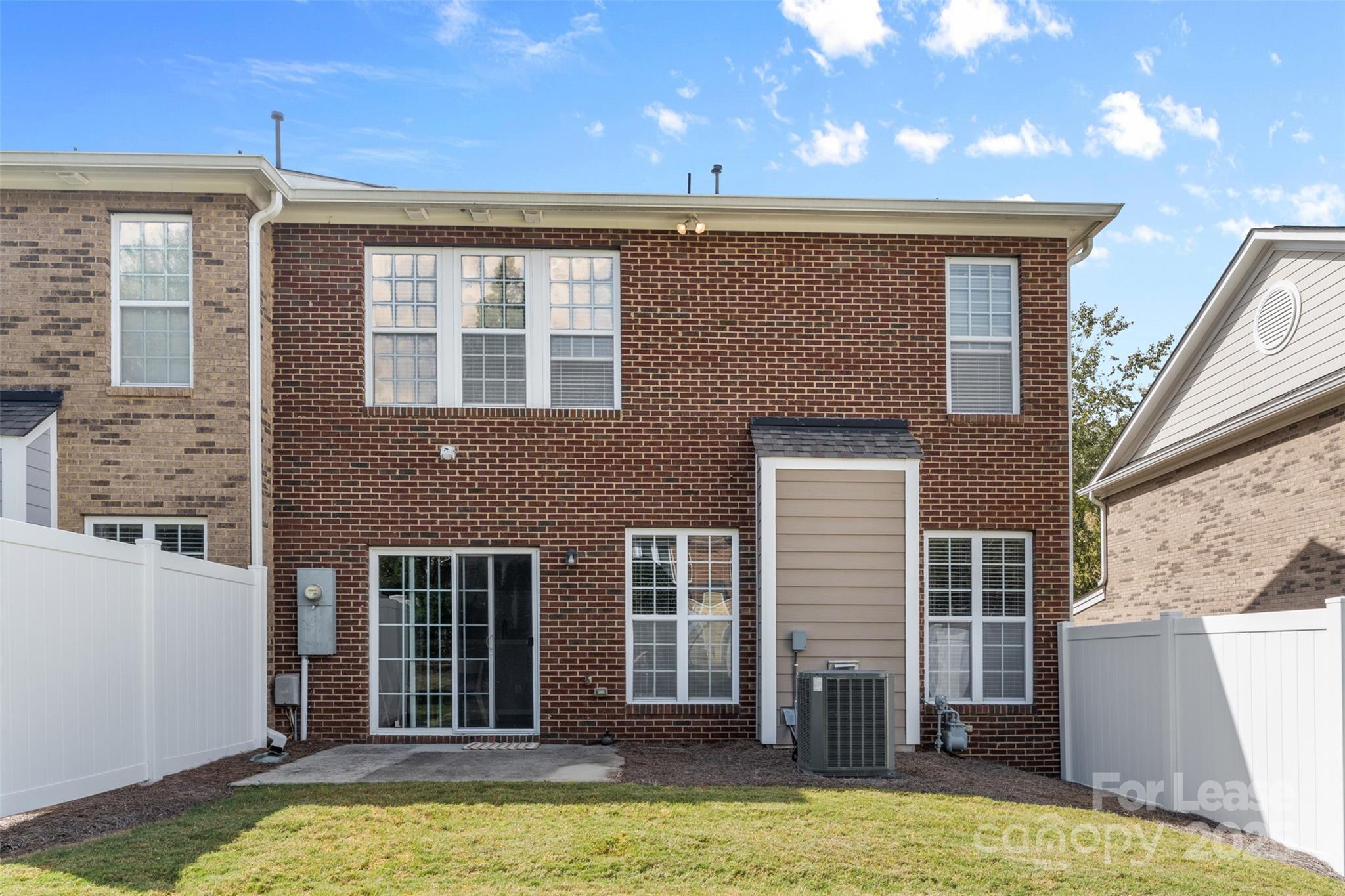 15627 Canmore Street