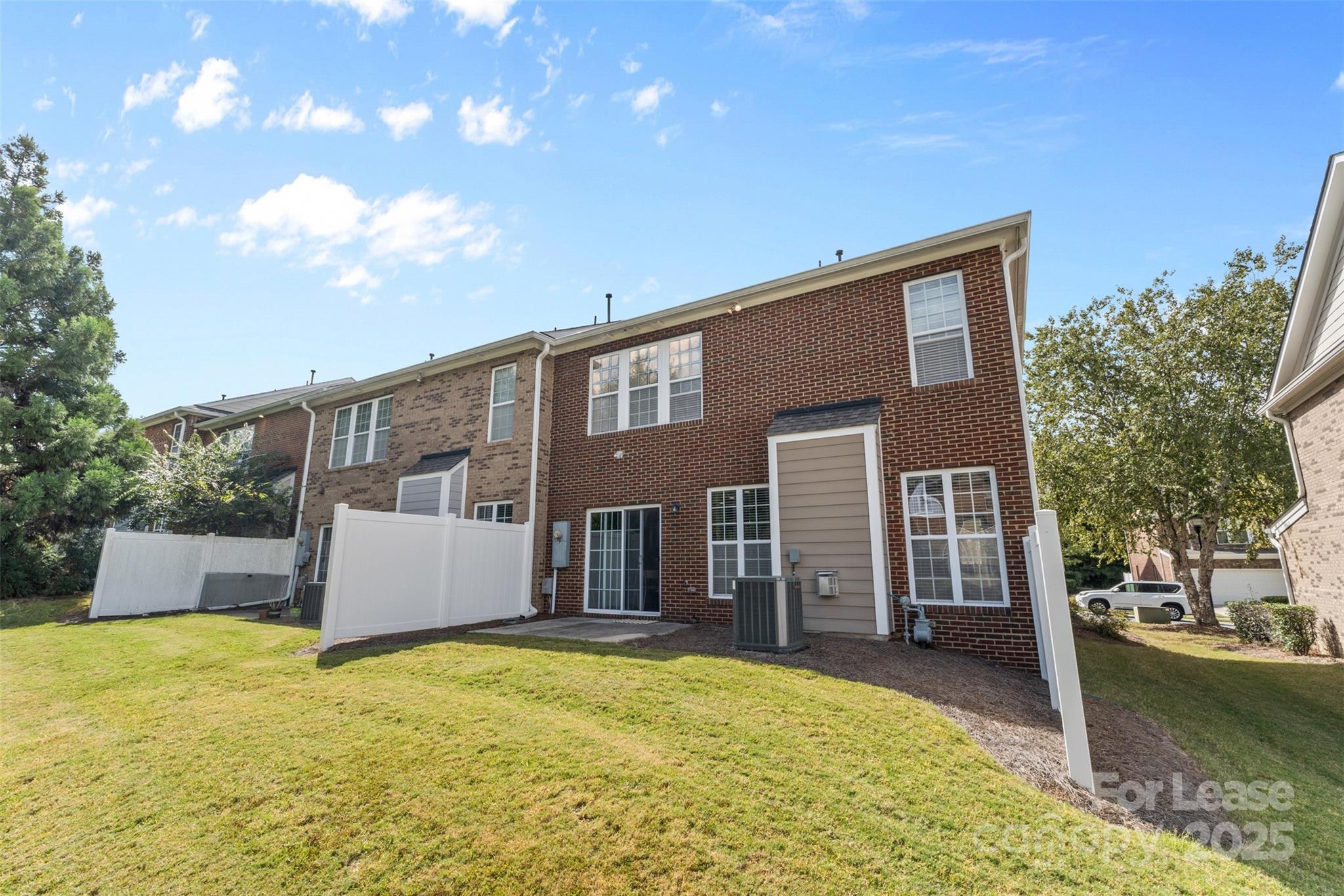 15627 Canmore Street