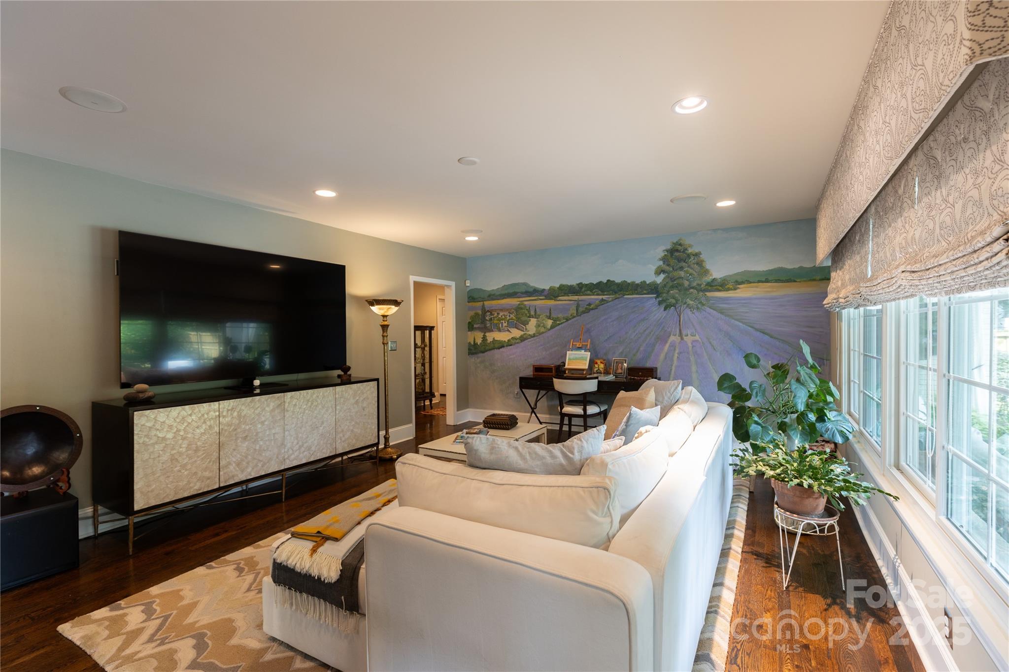 802 E Franklin Street