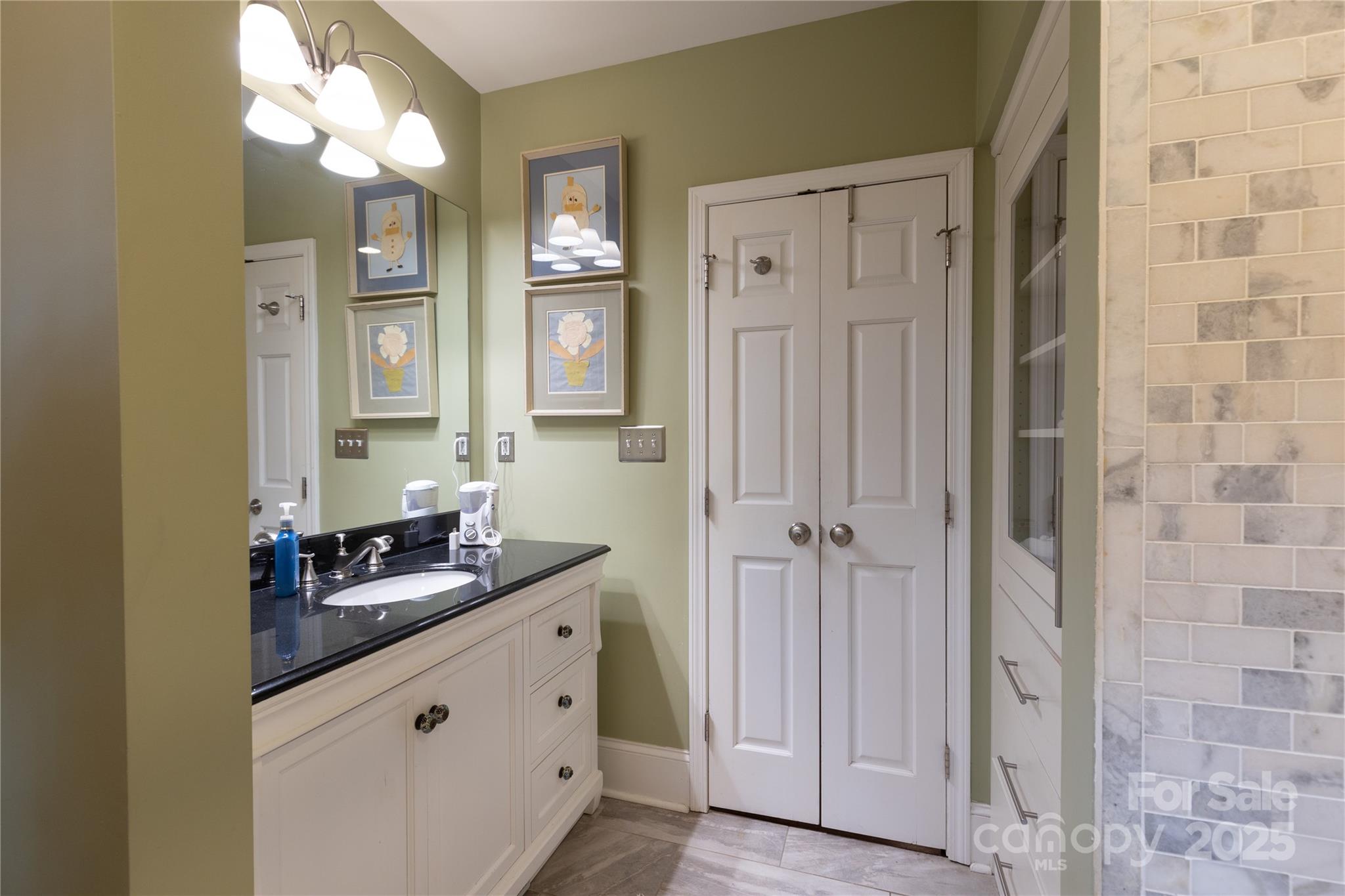 802 E Franklin Street