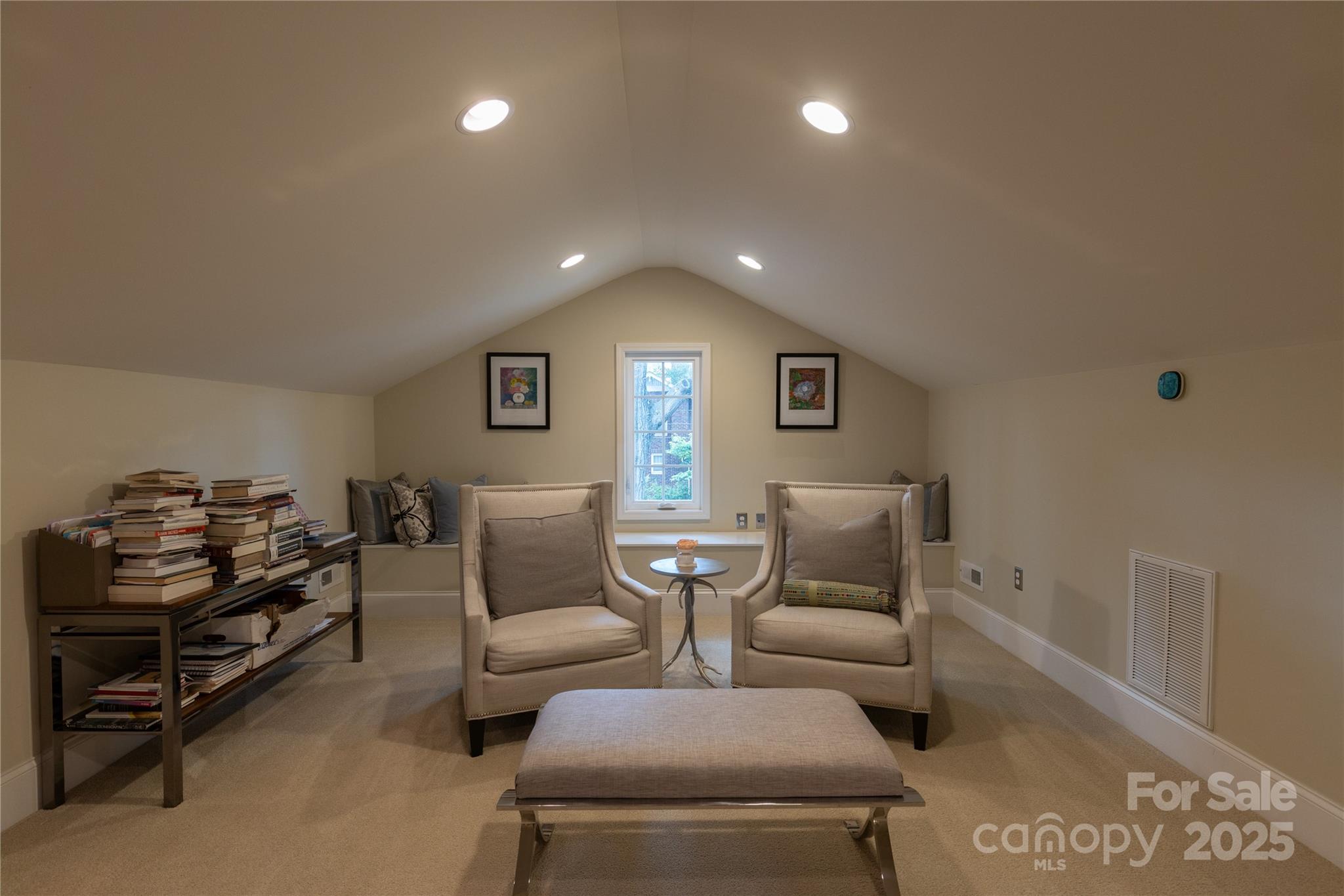 802 E Franklin Street