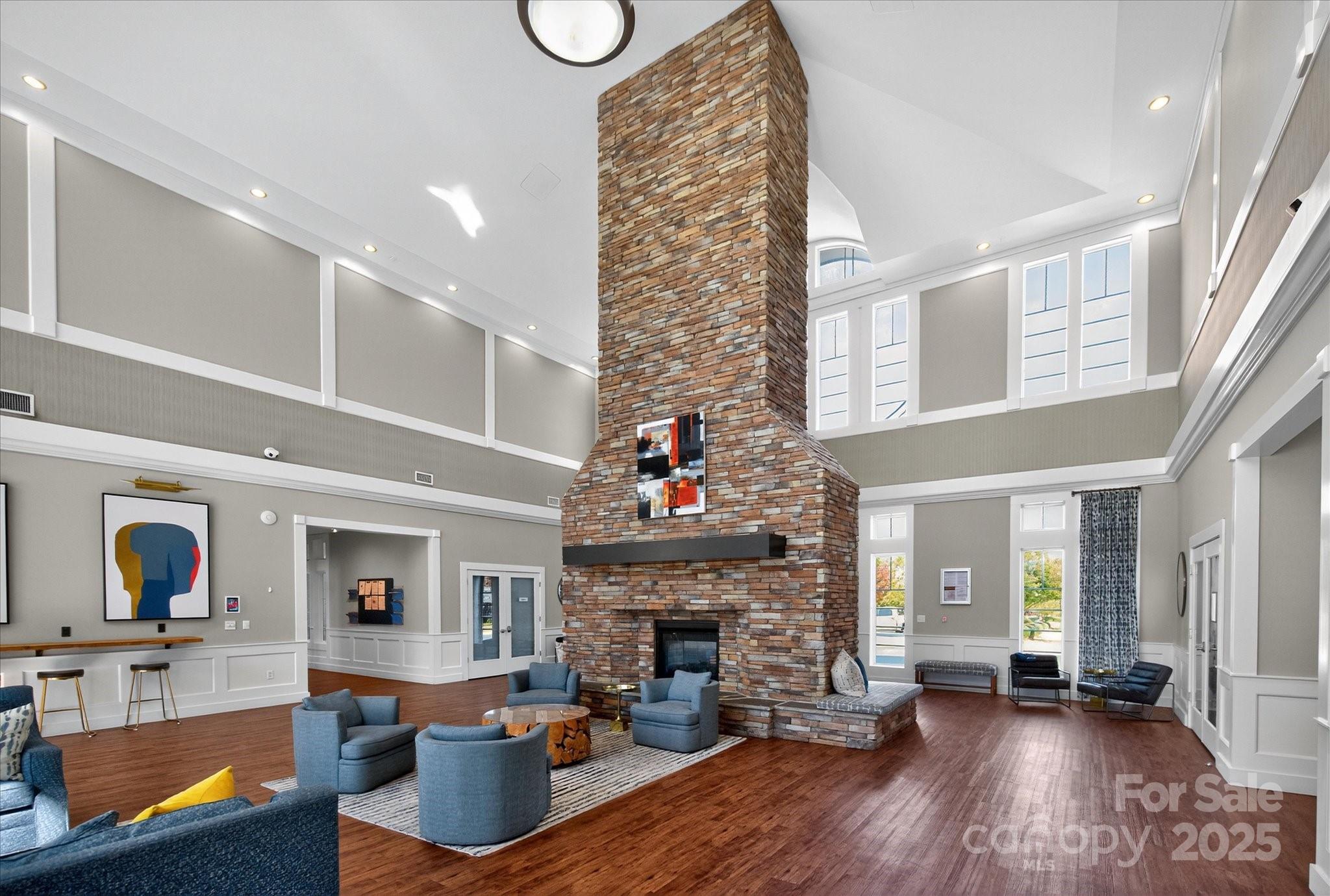 6621 Central Pacific Avenue